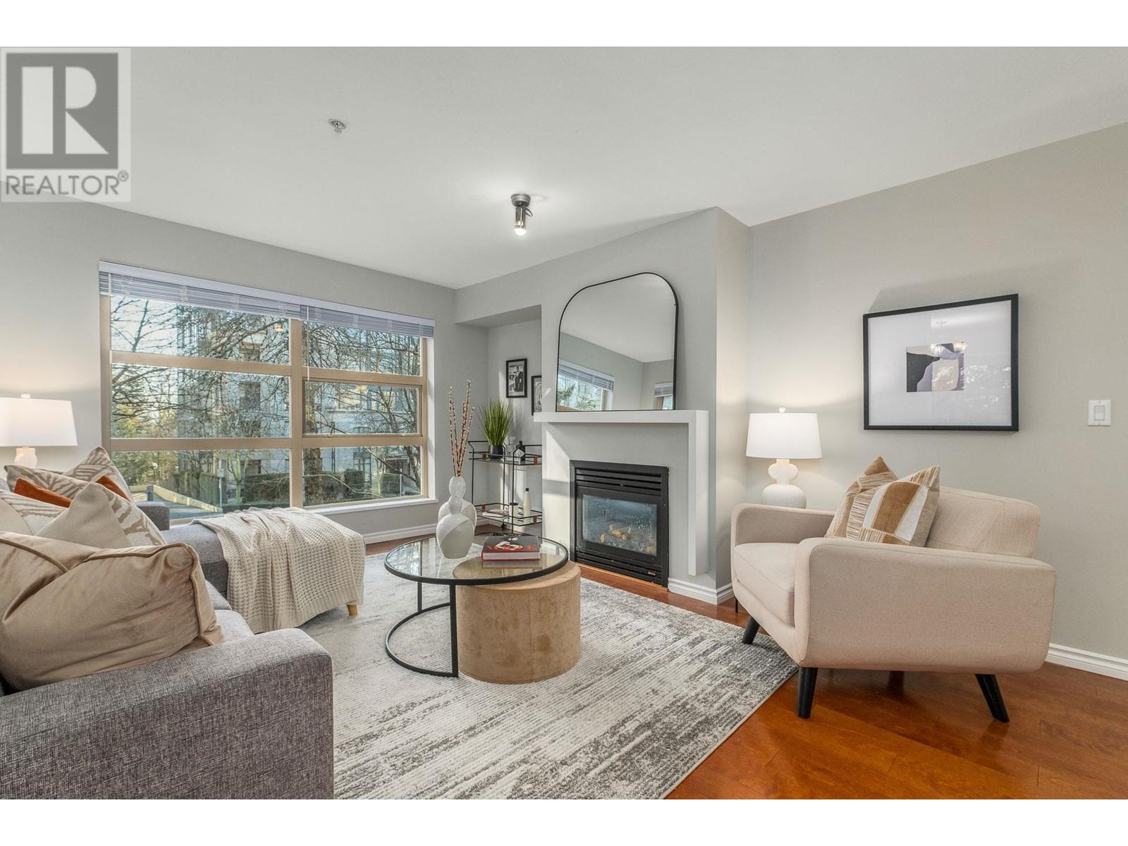 214 9339 University Crescent, Burnaby, British Columbia V5A 4Y1 - Photo 2 - R2958235