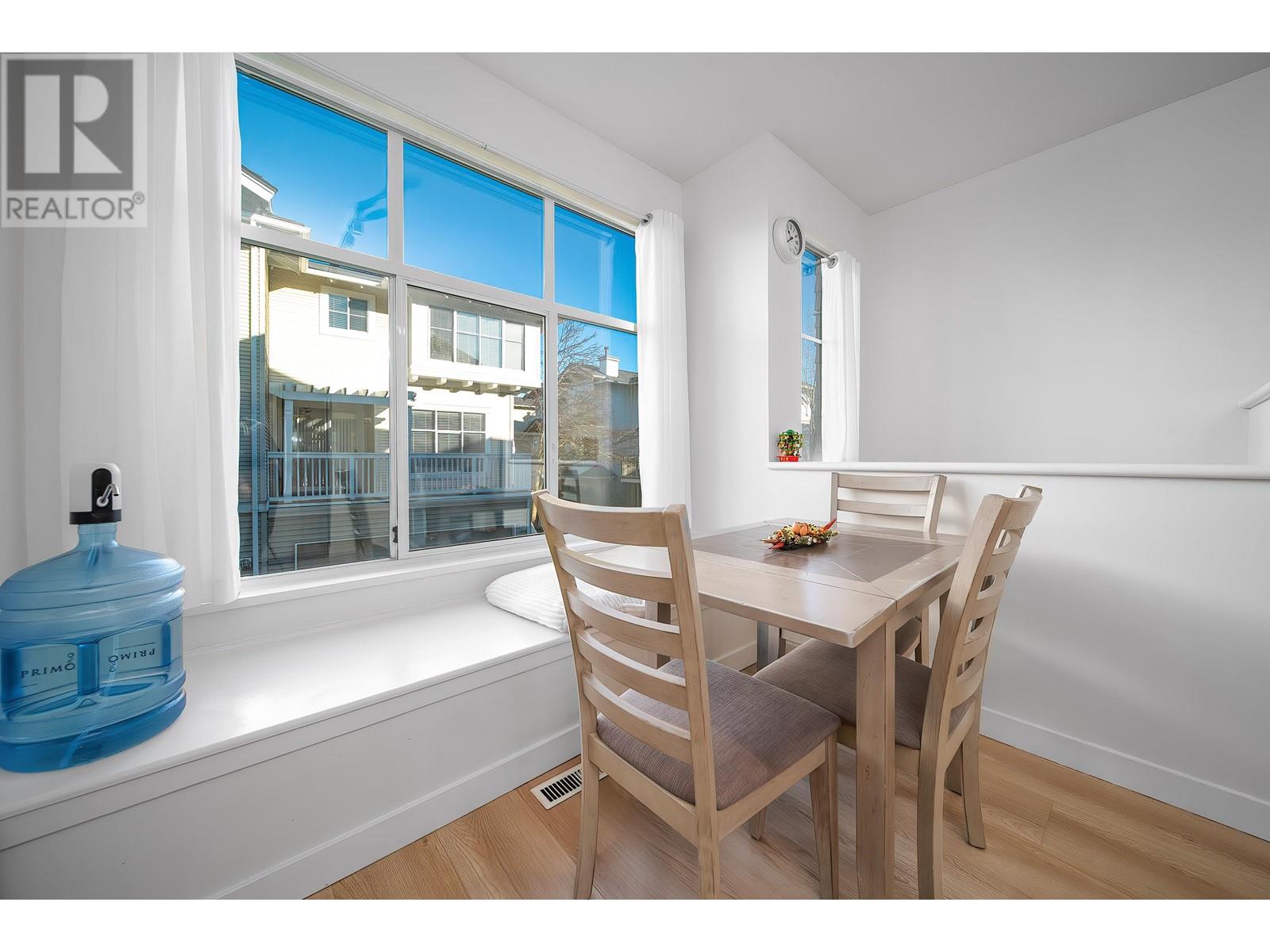 Listing Picture 12 of 31 : 20 6588 BARNARD DRIVE, Richmond / 烈治文 - 魯藝地產 Yvonne Lu Group - MLS Medallion Club Member