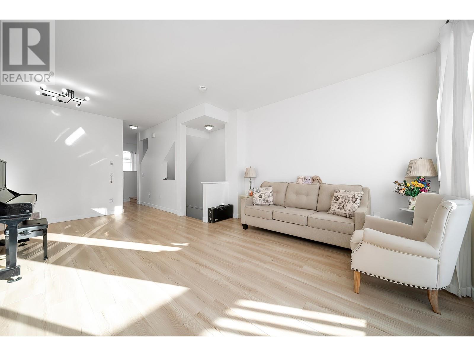 Listing Picture 9 of 31 : 20 6588 BARNARD DRIVE, Richmond / 烈治文 - 魯藝地產 Yvonne Lu Group - MLS Medallion Club Member