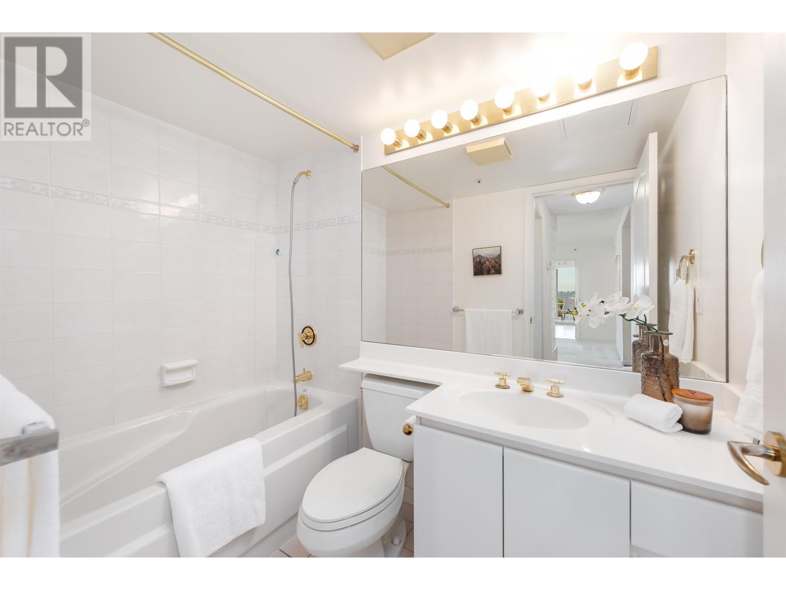 Listing Picture 12 of 20 : 1008 2988 ALDER STREET, Vancouver / 溫哥華 - 魯藝地產 Yvonne Lu Group - MLS Medallion Club Member