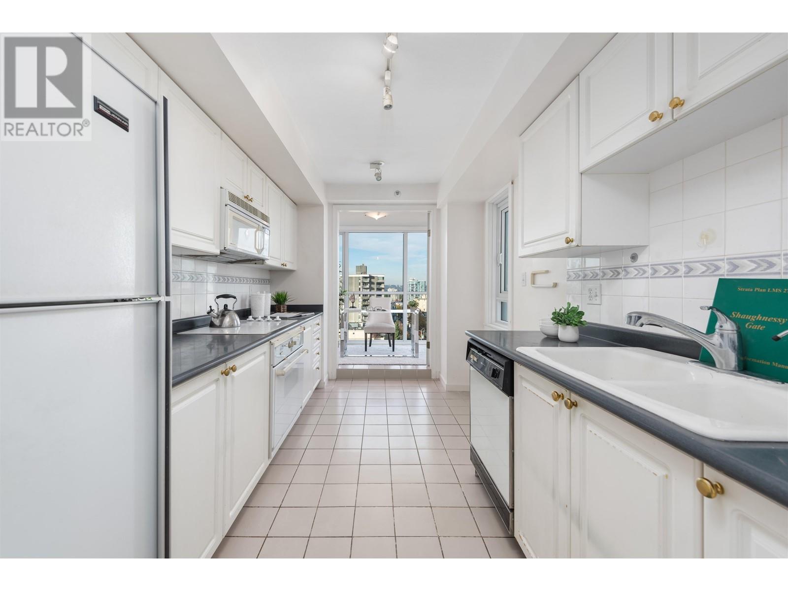 Listing Picture 4 of 20 : 1008 2988 ALDER STREET, Vancouver / 溫哥華 - 魯藝地產 Yvonne Lu Group - MLS Medallion Club Member