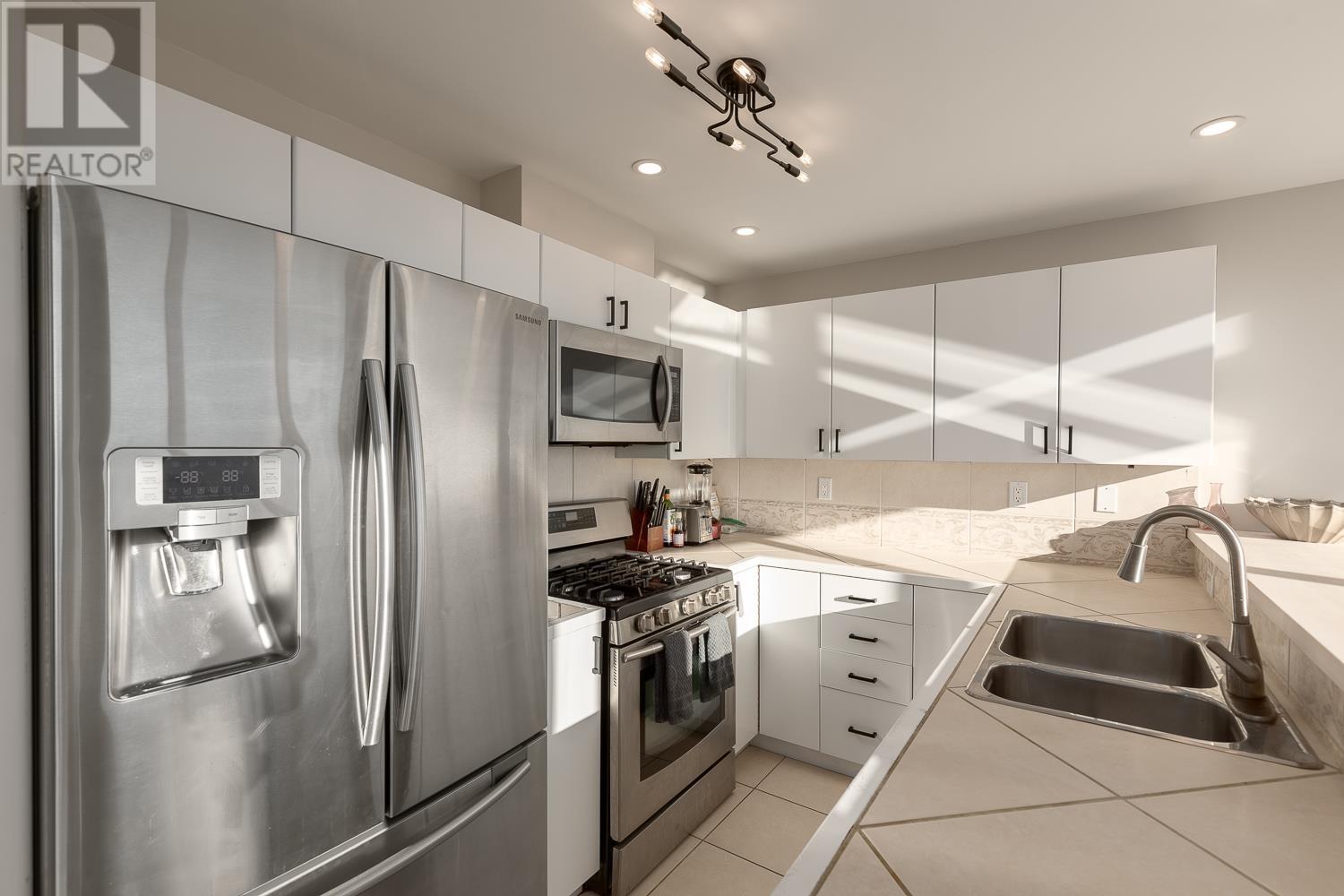 3603 939 Homer Street, Vancouver, British Columbia V6B 2W6 - Photo 8 - R2958335