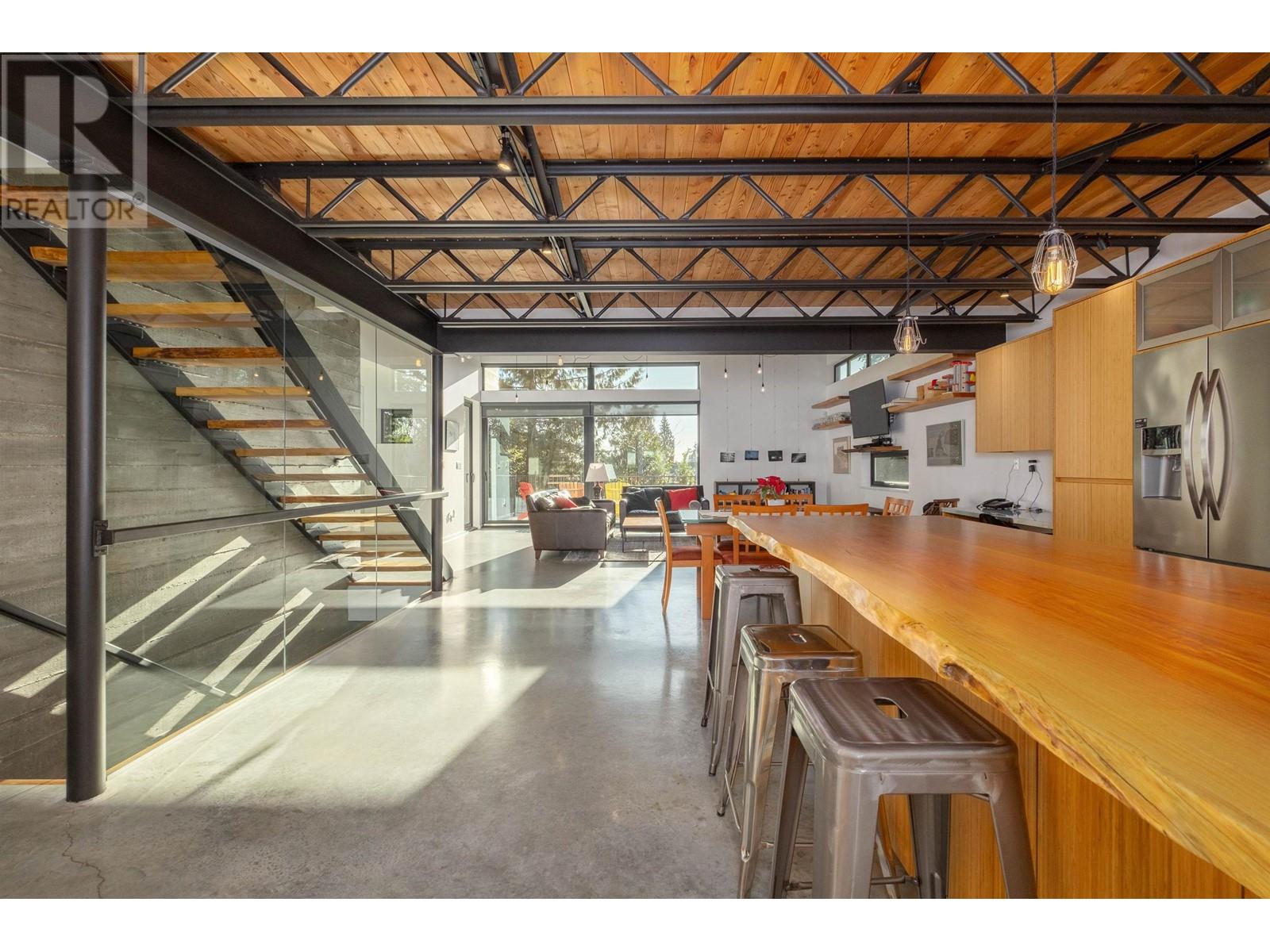 1449 Chamberlain Drive, North Vancouver, British Columbia  V7K 1P8 - Photo 4 - R2958198