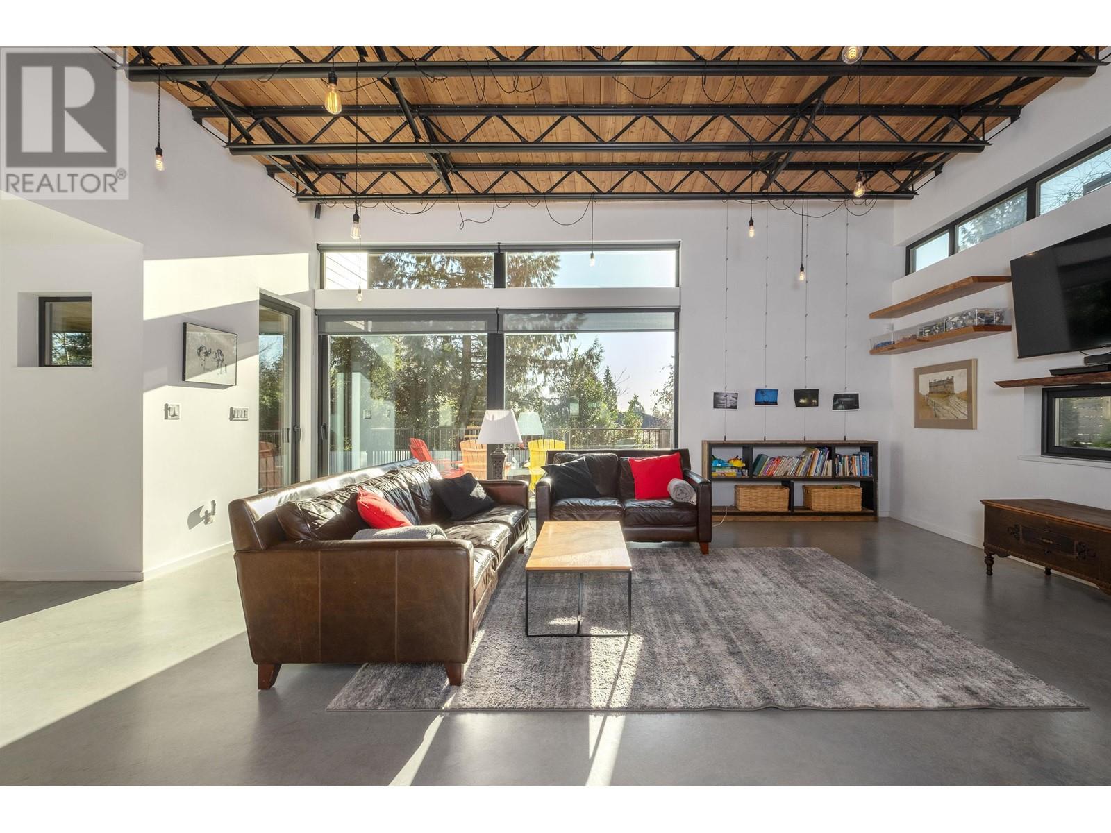 1449 Chamberlain Drive, North Vancouver, British Columbia  V7K 1P8 - Photo 5 - R2958198