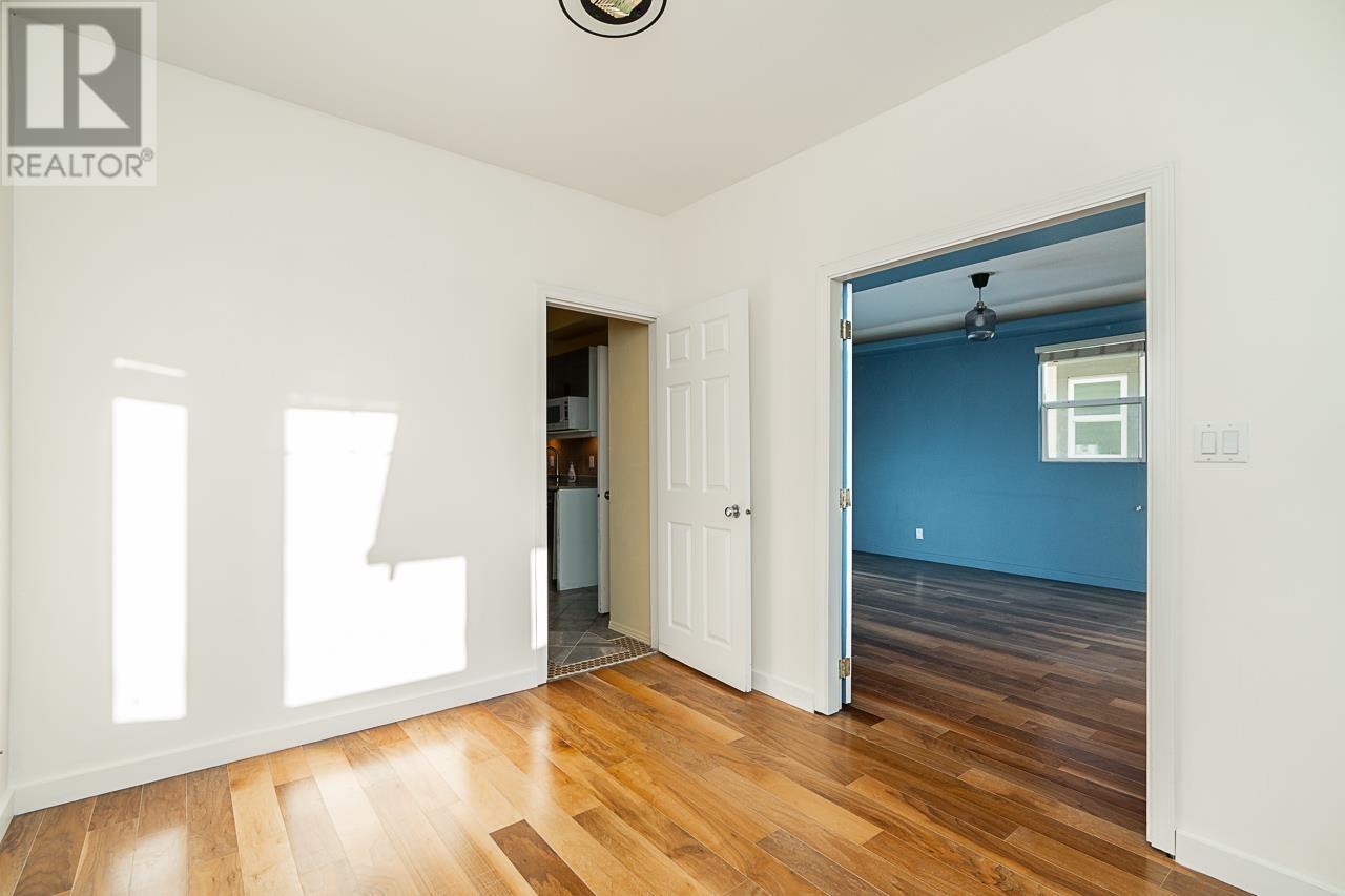 233 Eleventh Street, New Westminster, British Columbia  V3M 4C8 - Photo 12 - R2958229