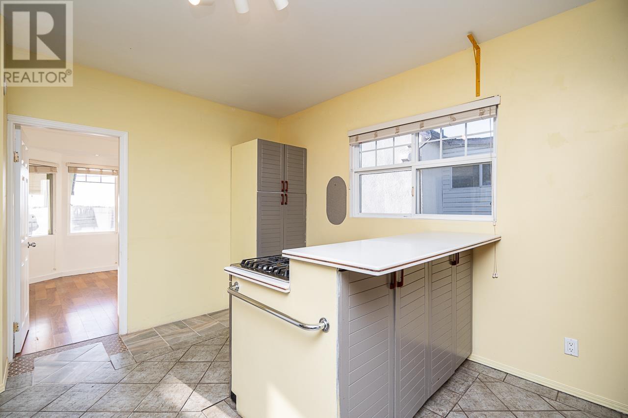 233 Eleventh Street, New Westminster, British Columbia  V3M 4C8 - Photo 16 - R2958229