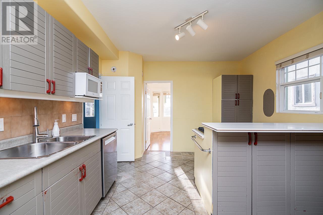 233 Eleventh Street, New Westminster, British Columbia  V3M 4C8 - Photo 17 - R2958229