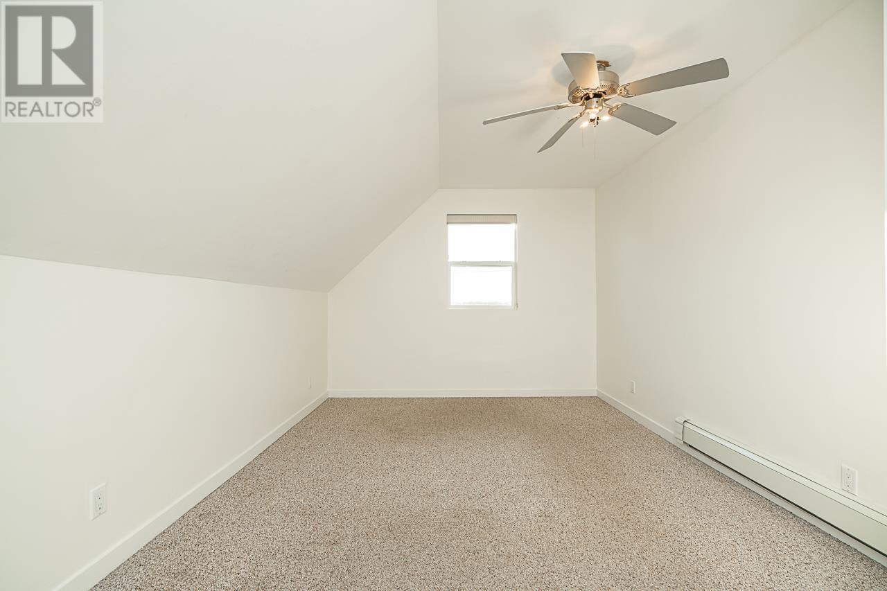 233 Eleventh Street, New Westminster, British Columbia  V3M 4C8 - Photo 23 - R2958229