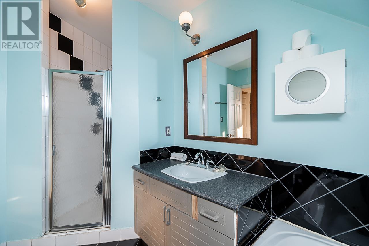 233 Eleventh Street, New Westminster, British Columbia  V3M 4C8 - Photo 27 - R2958229