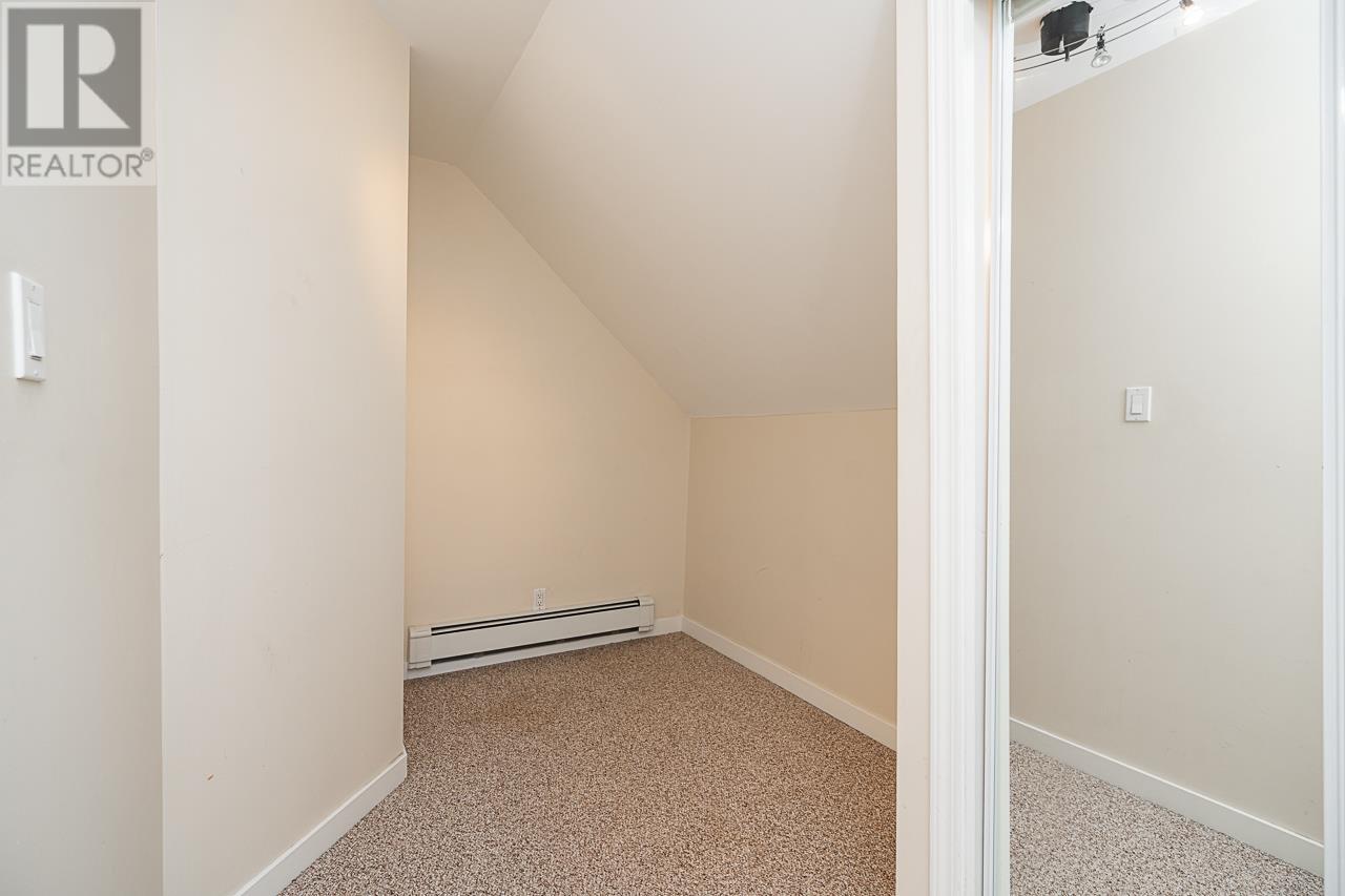 233 Eleventh Street, New Westminster, British Columbia  V3M 4C8 - Photo 29 - R2958229