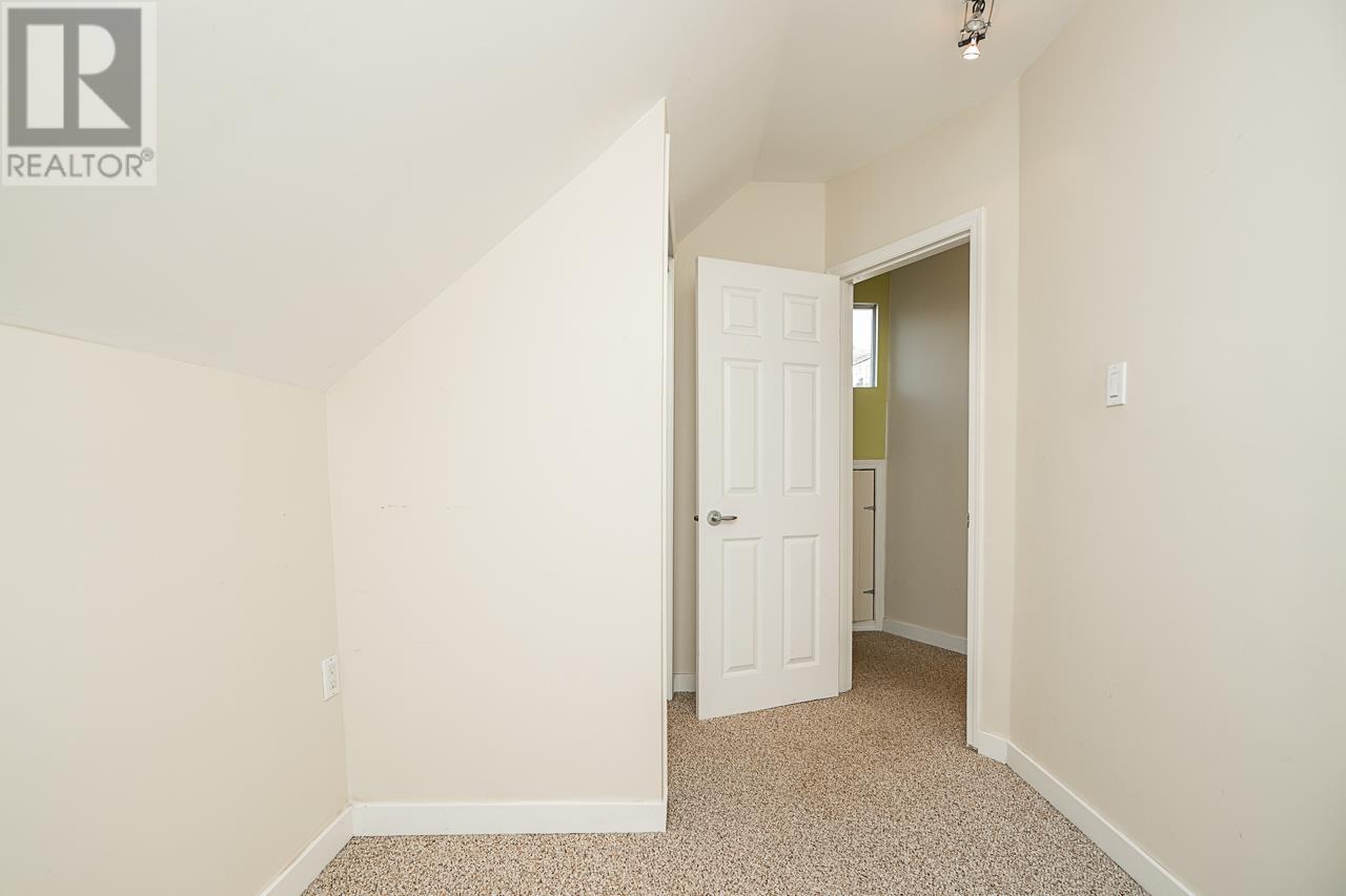 233 Eleventh Street, New Westminster, British Columbia  V3M 4C8 - Photo 30 - R2958229