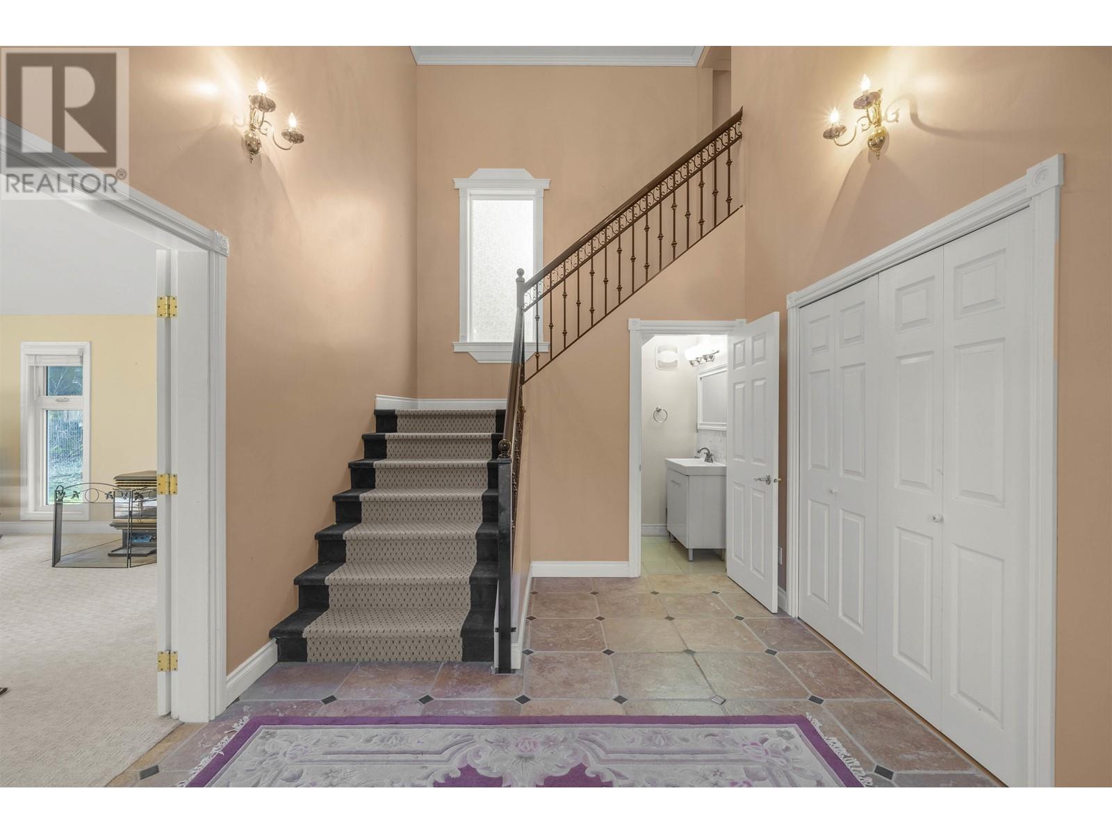 23055 132 Avenue, Maple Ridge, British Columbia  V4R 0A8 - Photo 17 - R2958299