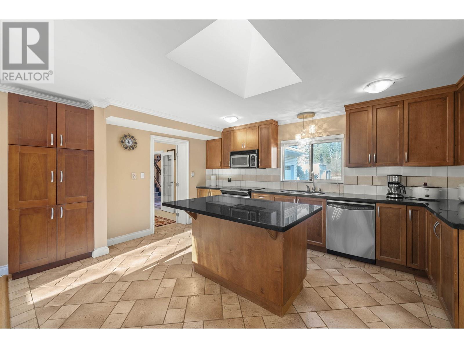 Property at 23055 132 AVENUE image 3