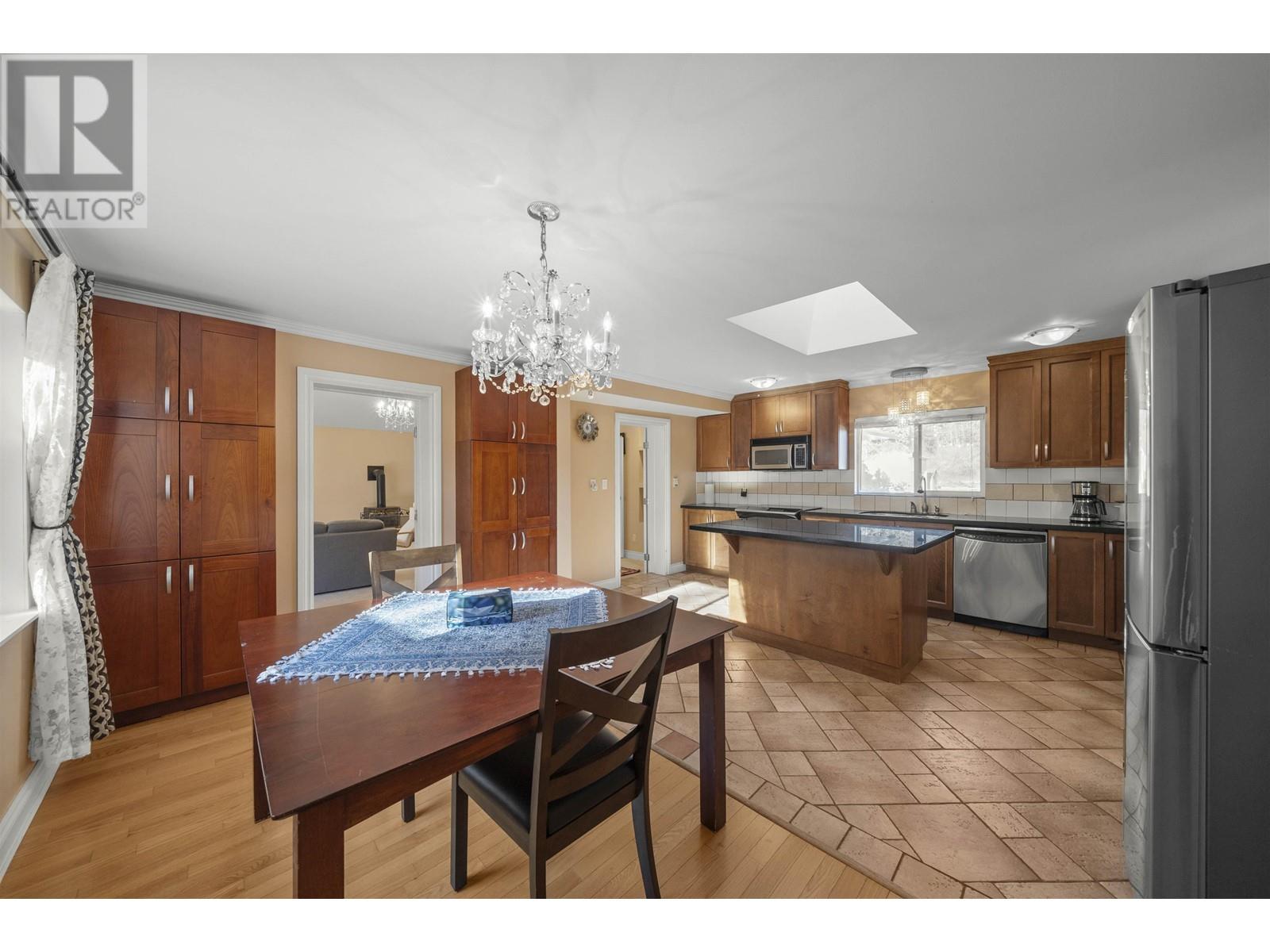 23055 132 Avenue, Maple Ridge, British Columbia  V4R 0A8 - Photo 7 - R2958299
