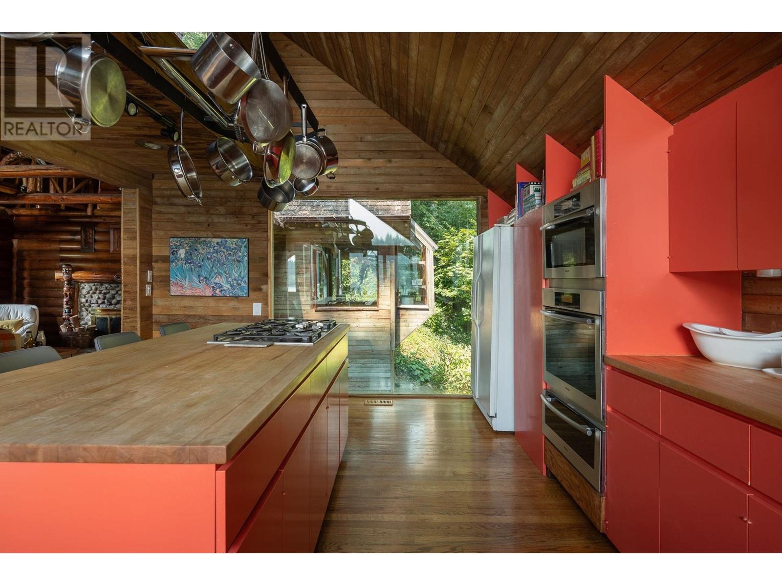 2802 Panorama Drive, North Vancouver, British Columbia  V7G 1V6 - Photo 11 - R2958331