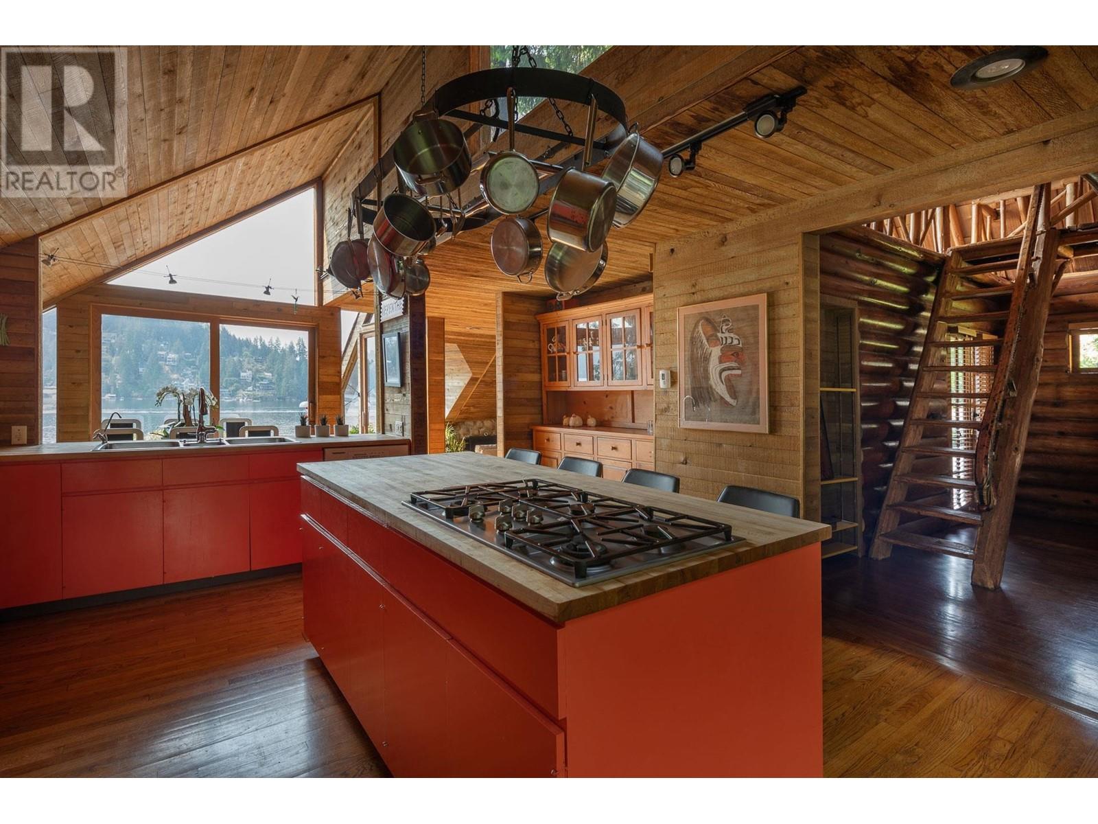 2802 Panorama Drive, North Vancouver, British Columbia  V7G 1V6 - Photo 13 - R2958331