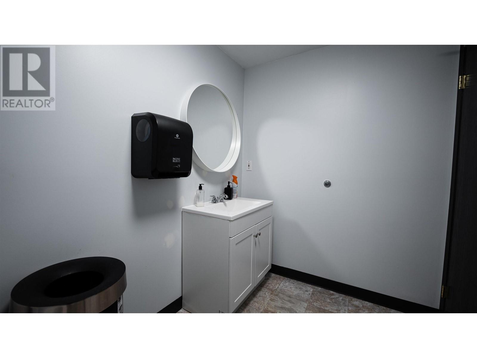 1,2,3 2900 Smith Street, Richmond, British Columbia  V6X 2Z6 - Photo 4 - C8065848