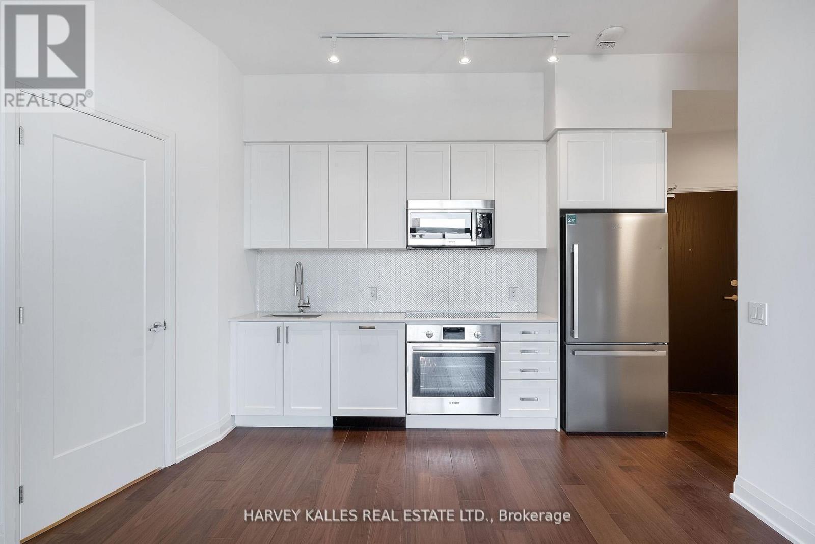 Property at 707 - 293 THE KINGSWAY image 5
