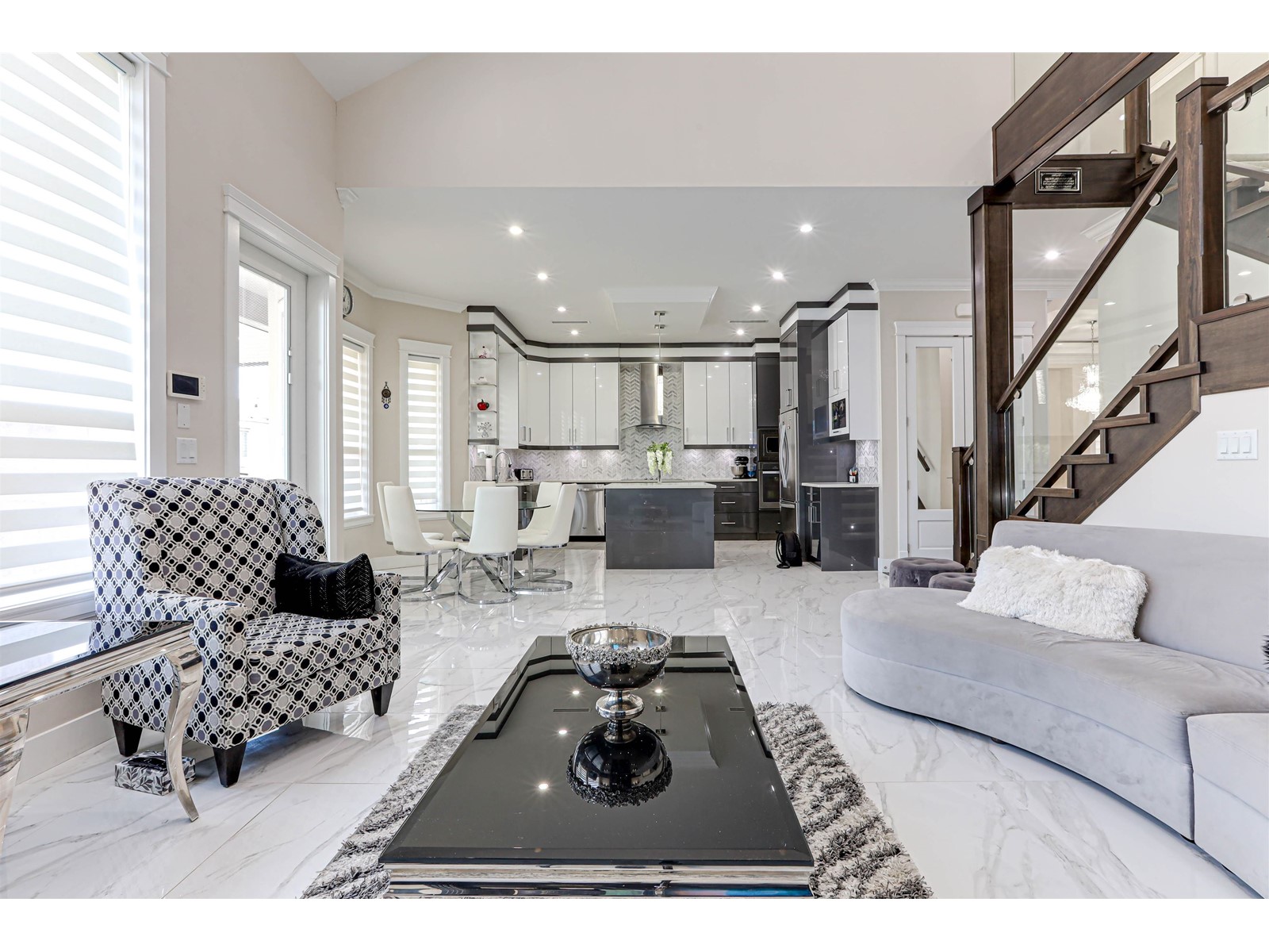 Property at 7719 155 STREET image 2