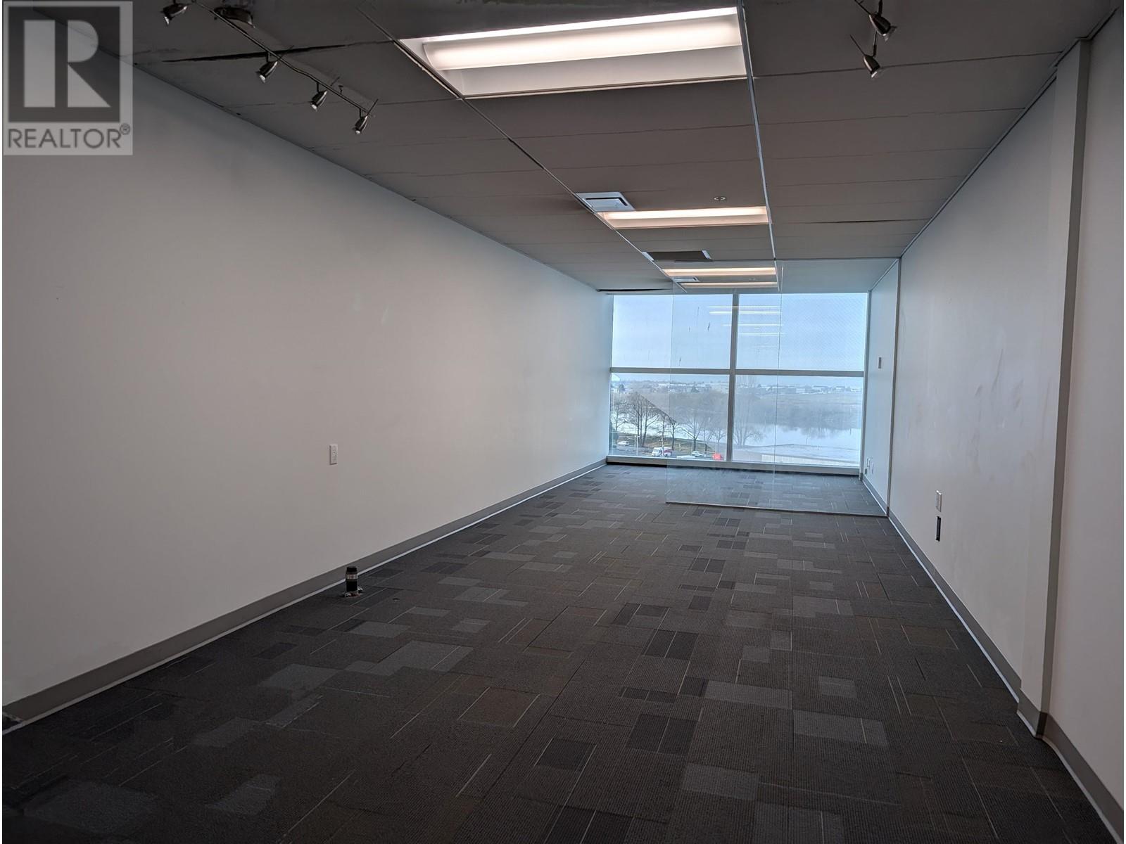 Listing Picture 6 of 12 : 6145 4000 NO. 3 ROAD, Richmond / 烈治文 - 魯藝地產 Yvonne Lu Group - MLS Medallion Club Member