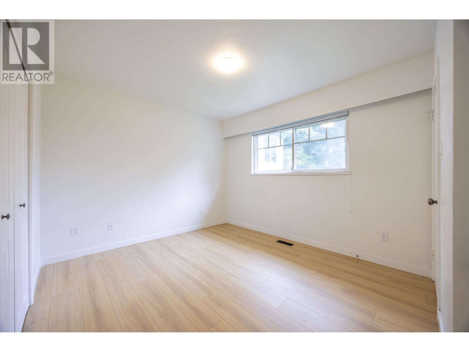 Listing Picture 17 of 23 : 2110 JORDAN DRIVE, Burnaby / 本拿比 - 魯藝地產 Yvonne Lu Group - MLS Medallion Club Member
