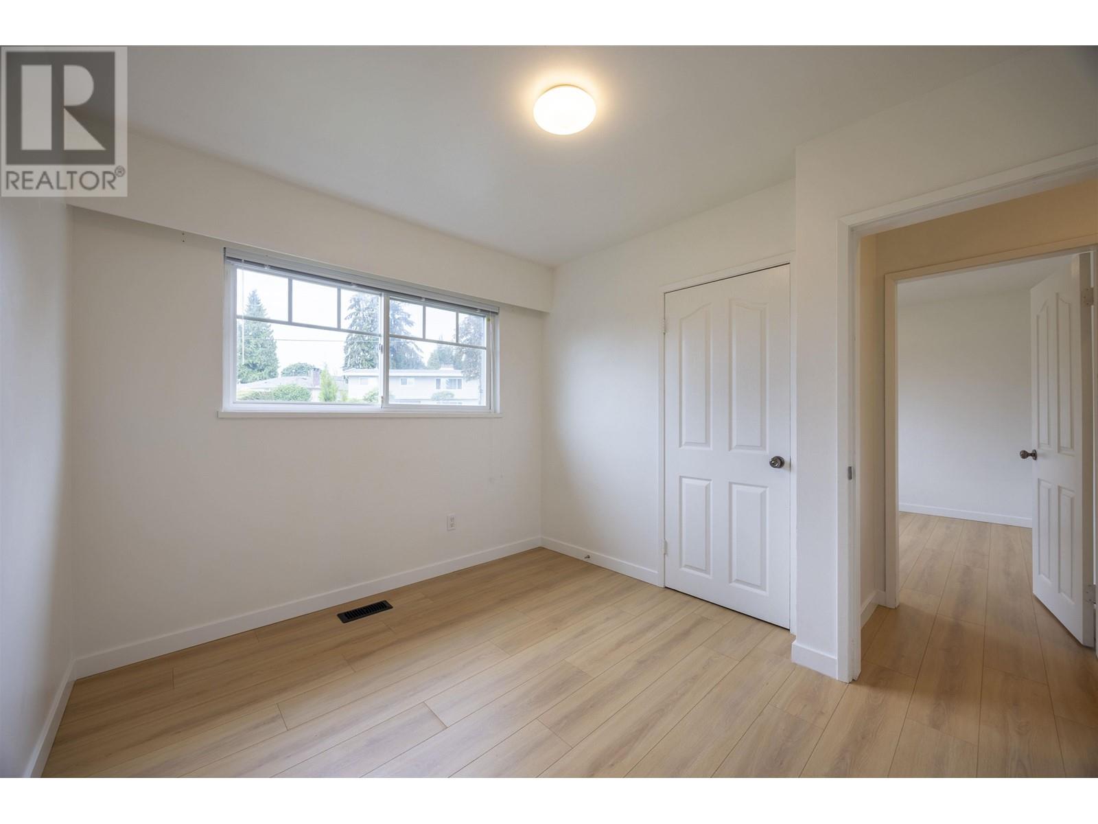 Listing Picture 19 of 23 : 2110 JORDAN DRIVE, Burnaby / 本拿比 - 魯藝地產 Yvonne Lu Group - MLS Medallion Club Member