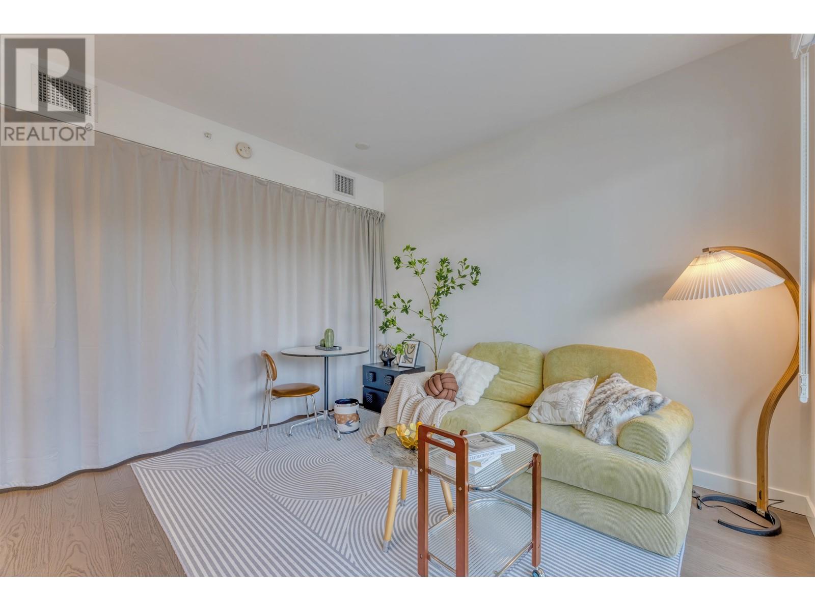 Listing Picture 3 of 19 : 301 5168 CAMBIE STREET, Vancouver / 溫哥華 - 魯藝地產 Yvonne Lu Group - MLS Medallion Club Member