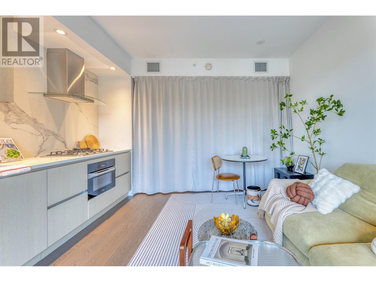 Listing Picture 4 of 19 : 301 5168 CAMBIE STREET, Vancouver / 溫哥華 - 魯藝地產 Yvonne Lu Group - MLS Medallion Club Member