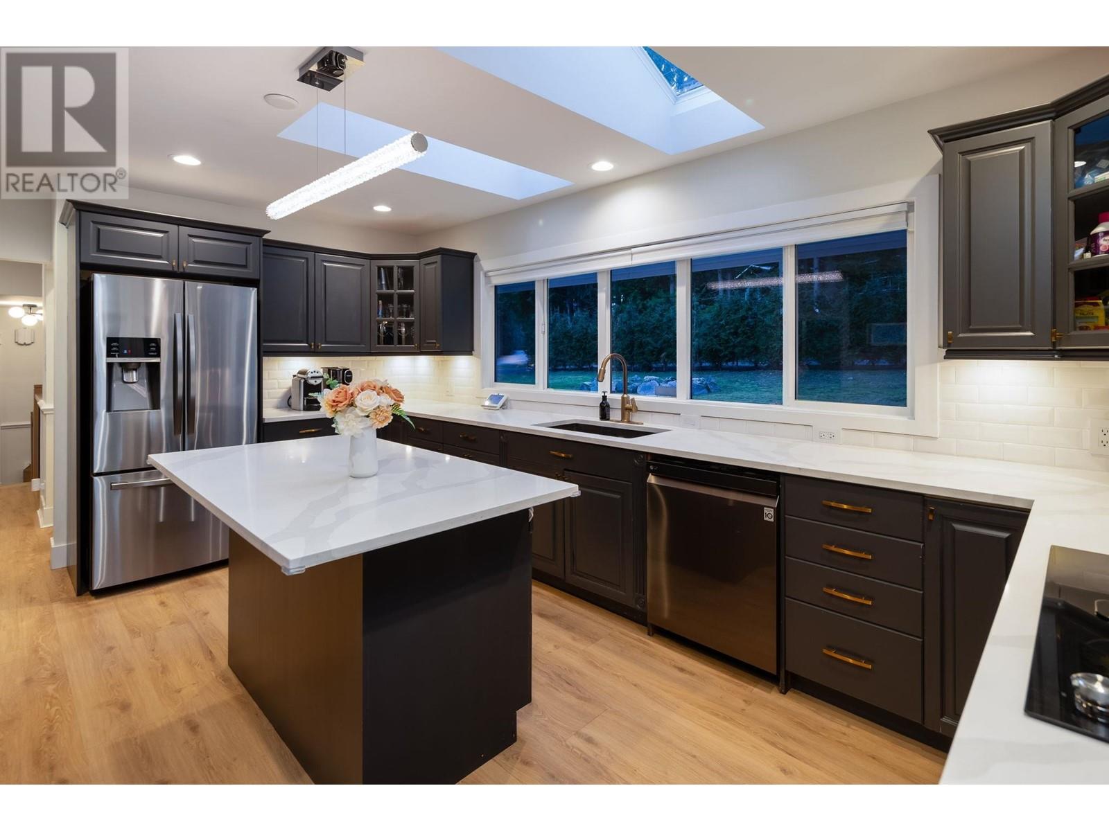 188 Stevens Drive, West Vancouver, British Columbia  V7S 1C4 - Photo 10 - R2958280