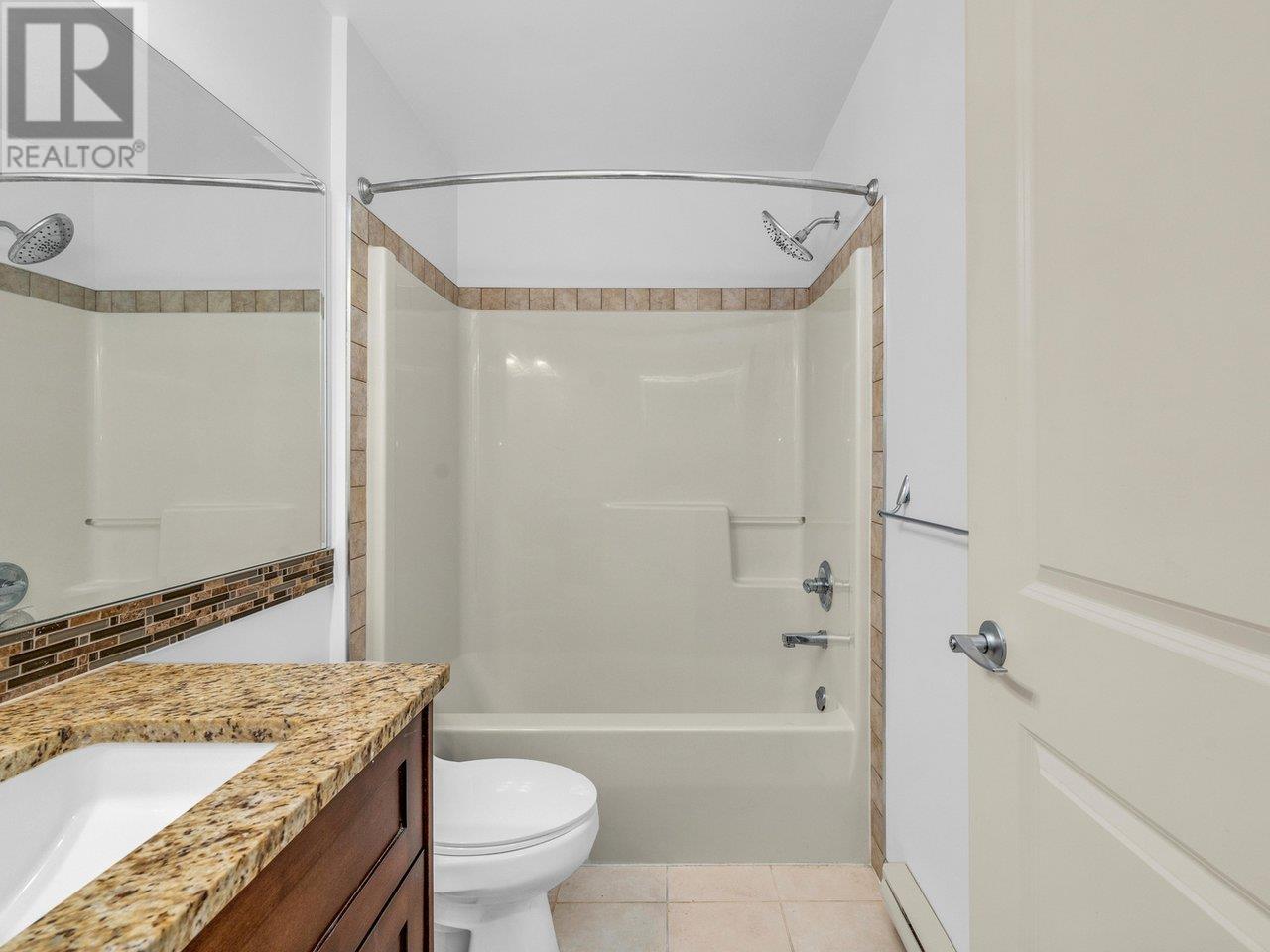 307 22858 Lougheed Highway, Maple Ridge, British Columbia  V2X 2V6 - Photo 11 - R2958344