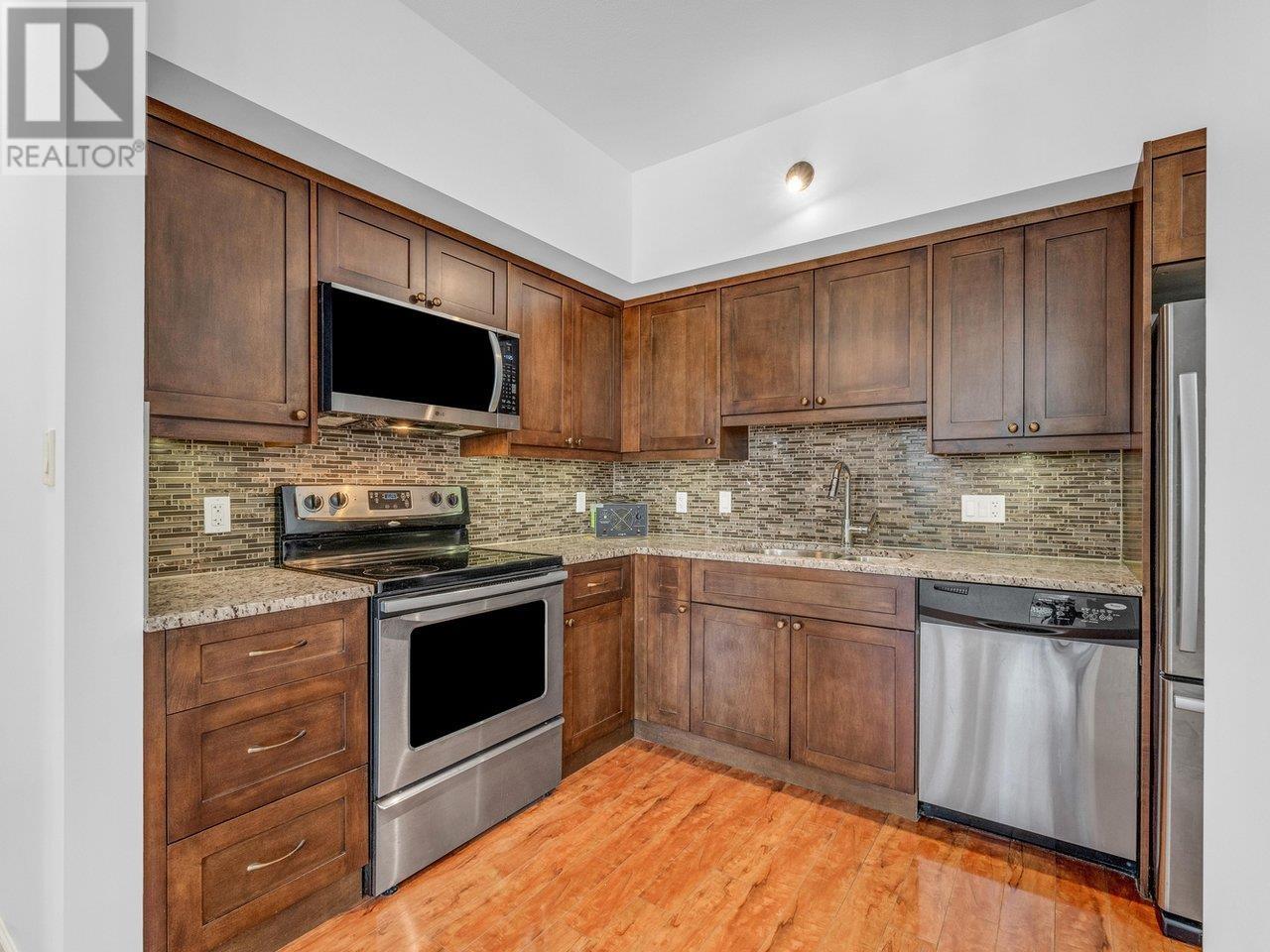 307 22858 Lougheed Highway, Maple Ridge, British Columbia  V2X 2V6 - Photo 5 - R2958344