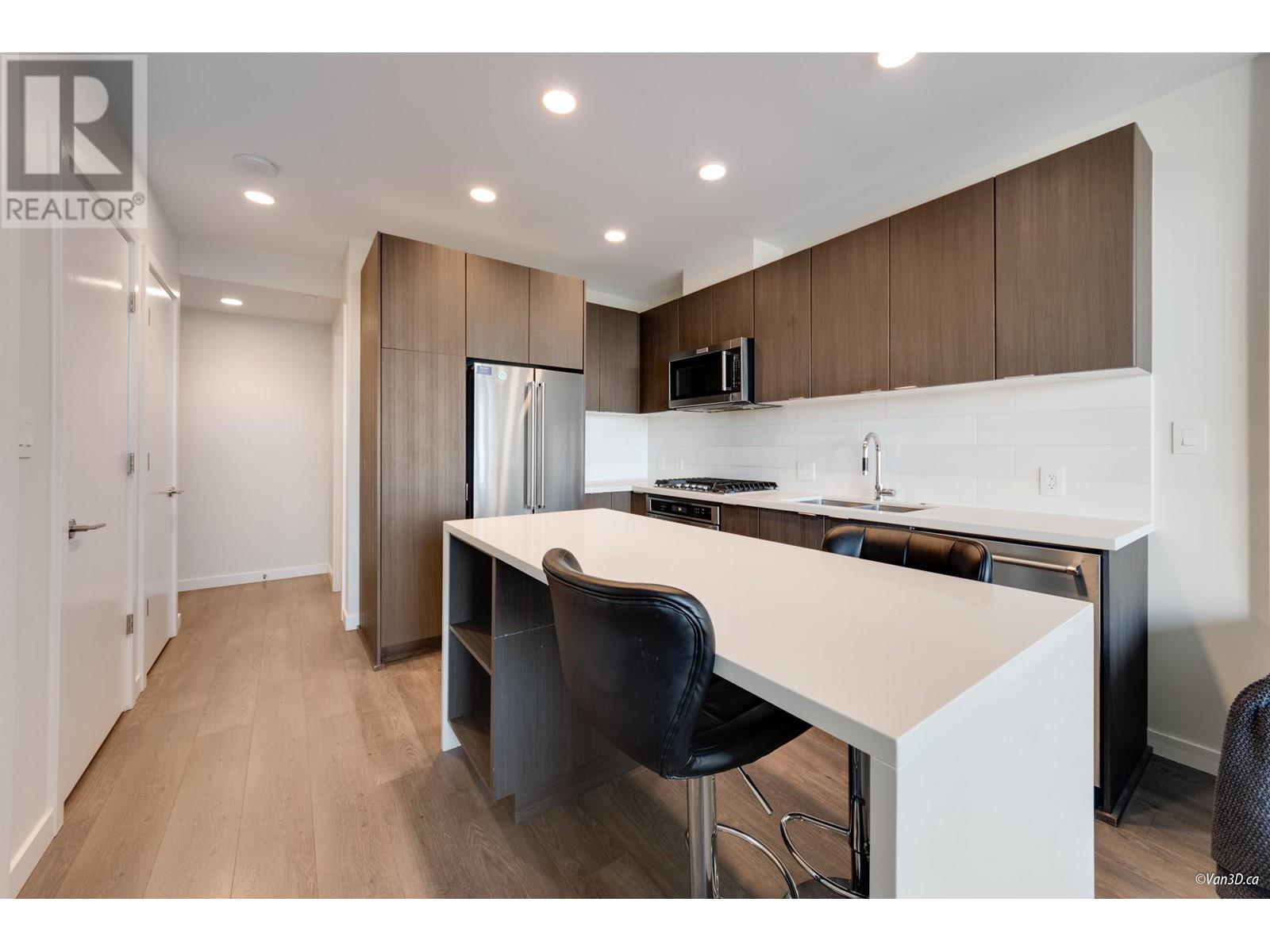 Property at 2201 530 WHITING WAY image 1