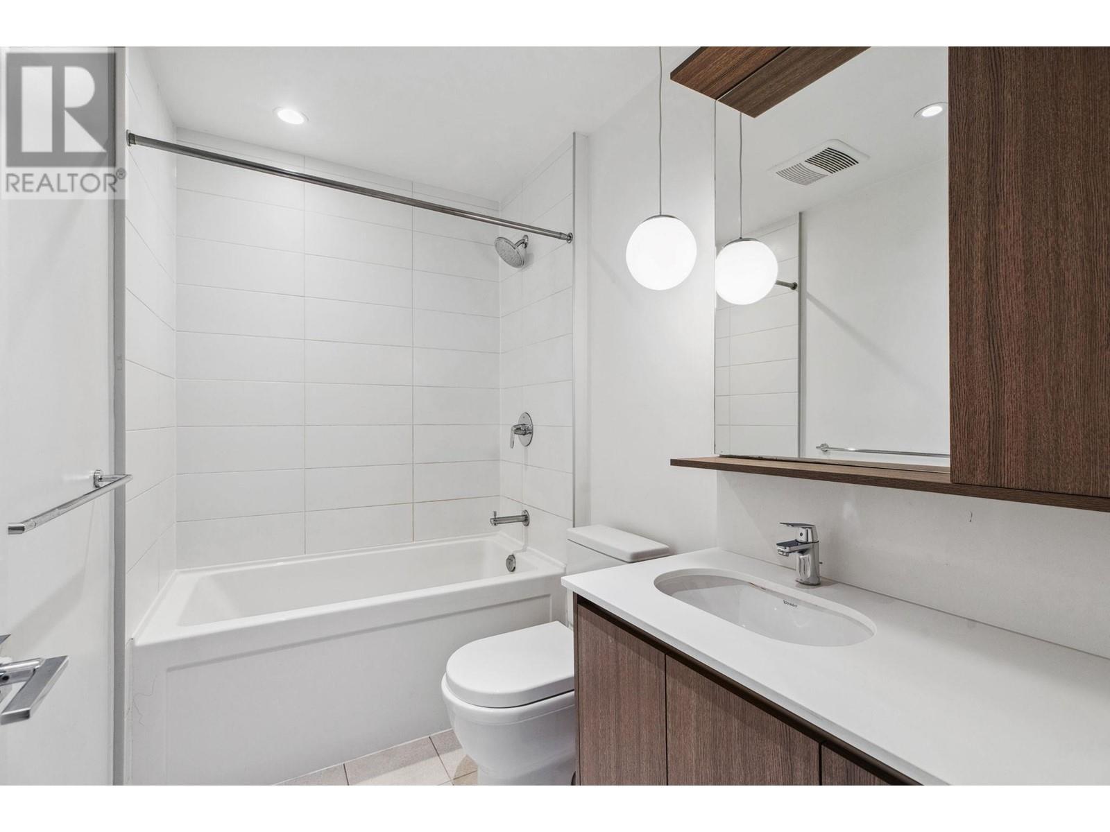 515 516 Foster Avenue, Coquitlam, British Columbia V3J 0H8 - Photo 13 - R2958374