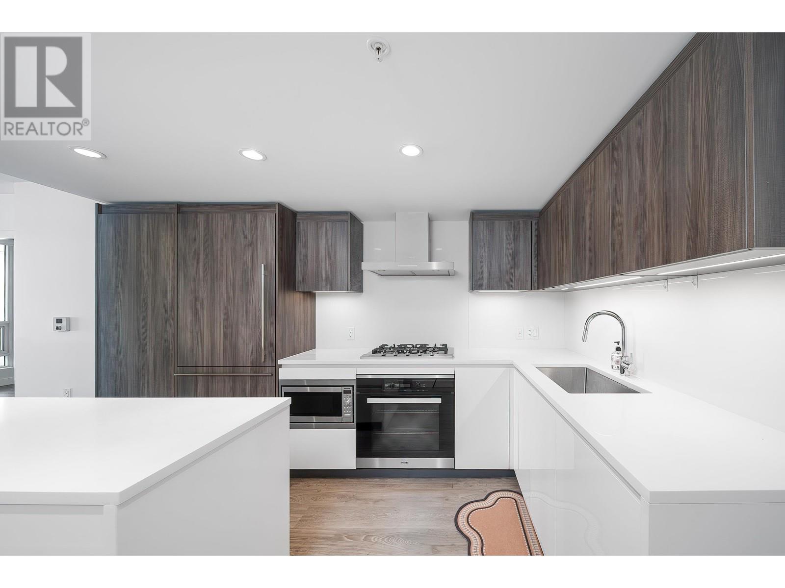 Listing Picture 6 of 26 : 412 6328 NO. 3 ROAD, Richmond / 烈治文 - 魯藝地產 Yvonne Lu Group - MLS Medallion Club Member