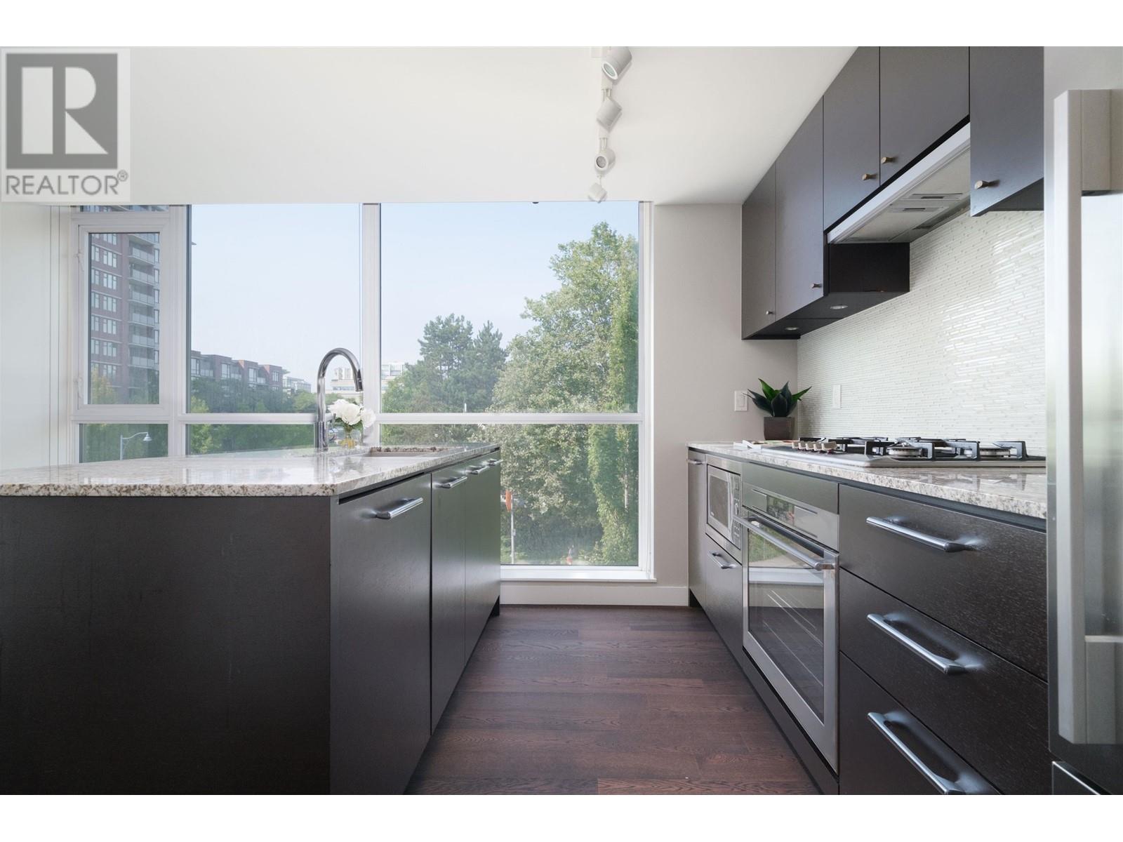 Listing Picture 4 of 27 : 503 6180 COONEY ROAD, Richmond / 烈治文 - 魯藝地產 Yvonne Lu Group - MLS Medallion Club Member