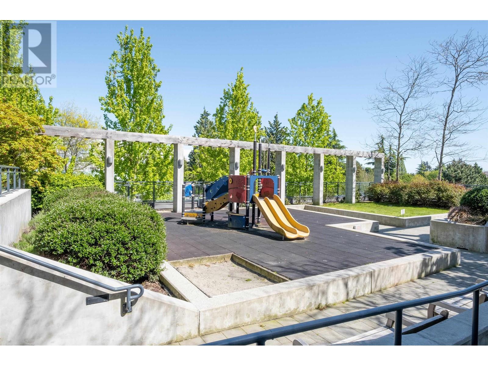 Listing Picture 26 of 27 : 503 6180 COONEY ROAD, Richmond / 烈治文 - 魯藝地產 Yvonne Lu Group - MLS Medallion Club Member