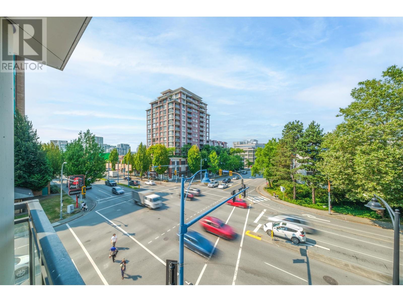 Listing Picture 21 of 27 : 503 6180 COONEY ROAD, Richmond / 烈治文 - 魯藝地產 Yvonne Lu Group - MLS Medallion Club Member