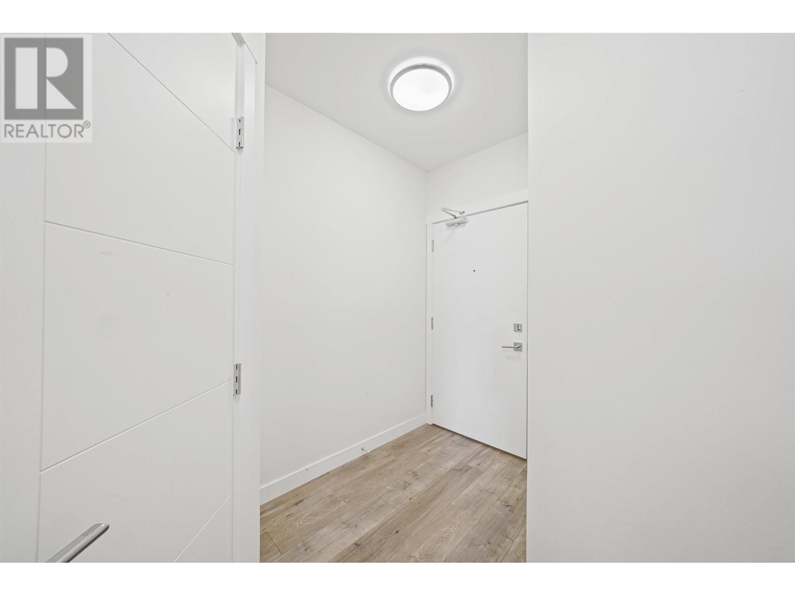 305 707 Como Lake Avenue, Coquitlam, British Columbia V6B 0E3 - Photo 20 - R2958114