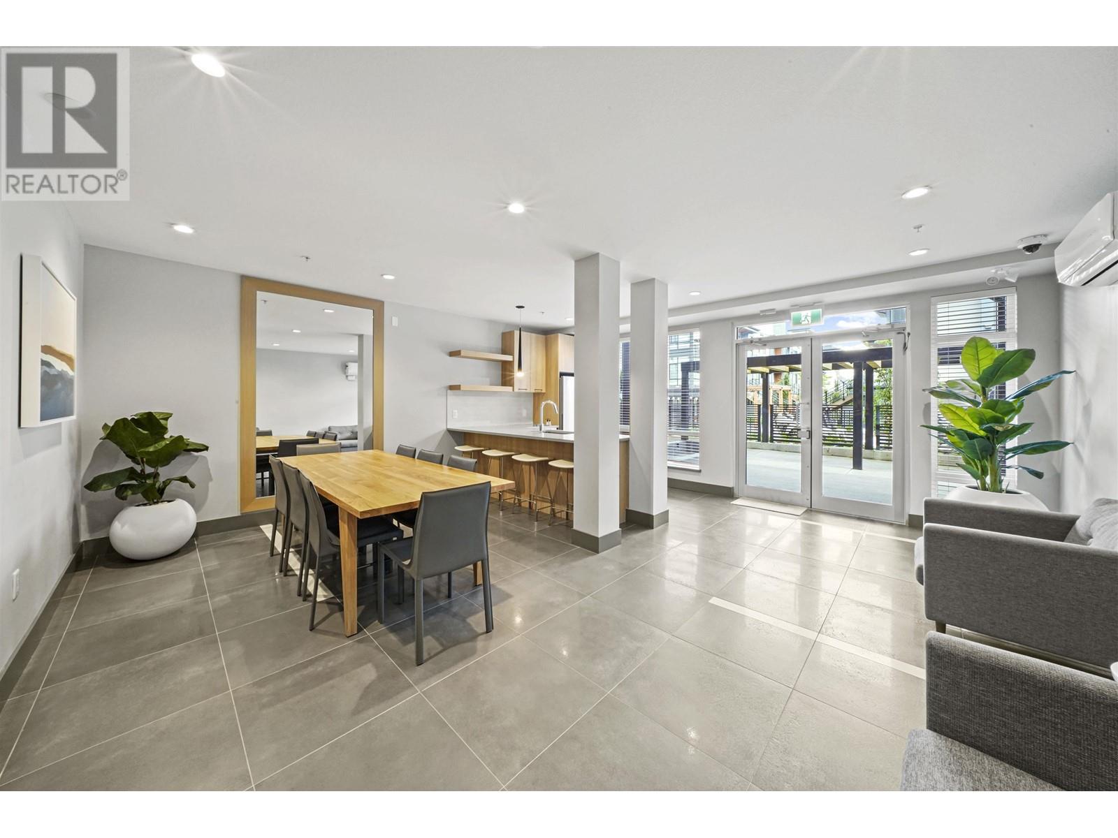 305 707 Como Lake Avenue, Coquitlam, British Columbia V6B 0E3 - Photo 25 - R2958114