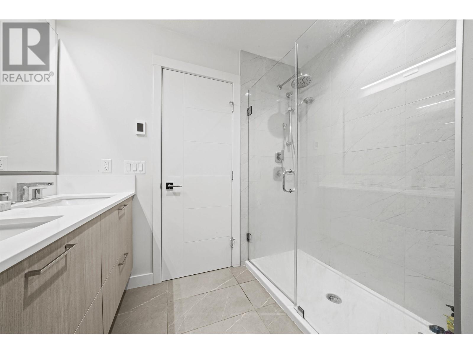 305 707 Como Lake Avenue, Coquitlam, British Columbia V6B 0E3 - Photo 15 - R2958114