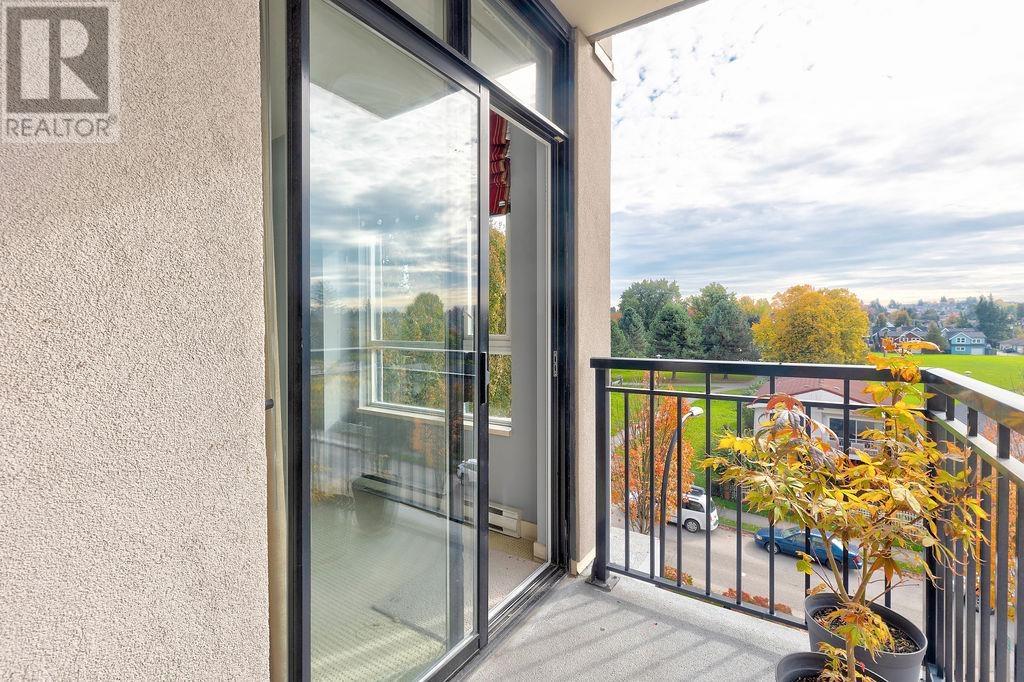 Listing Picture 28 of 39 : 455 1483 E KING EDWARD AVENUE, Vancouver / 溫哥華 - 魯藝地產 Yvonne Lu Group - MLS Medallion Club Member