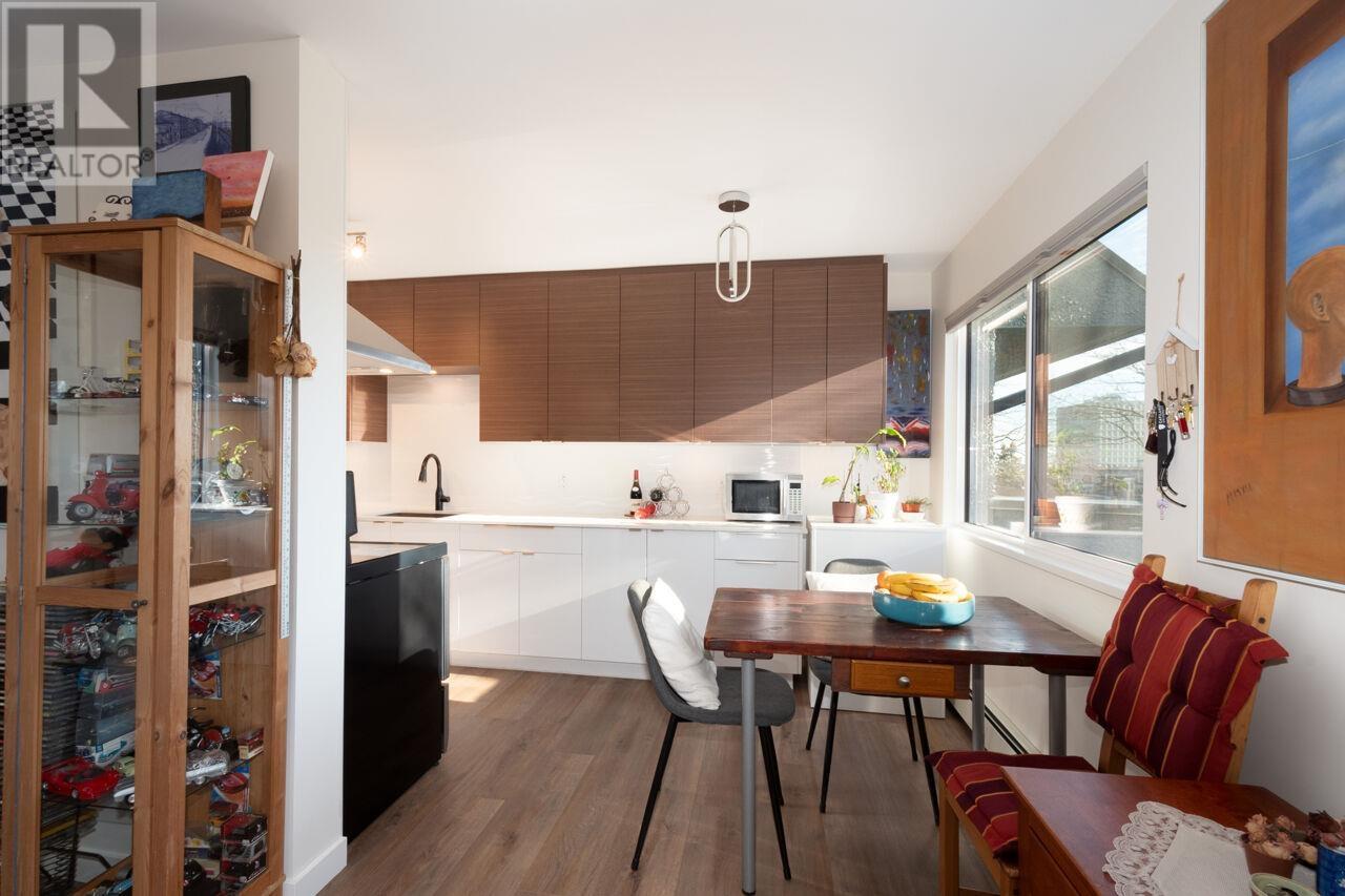 Property at 405 8775 CARTIER STREET image 4