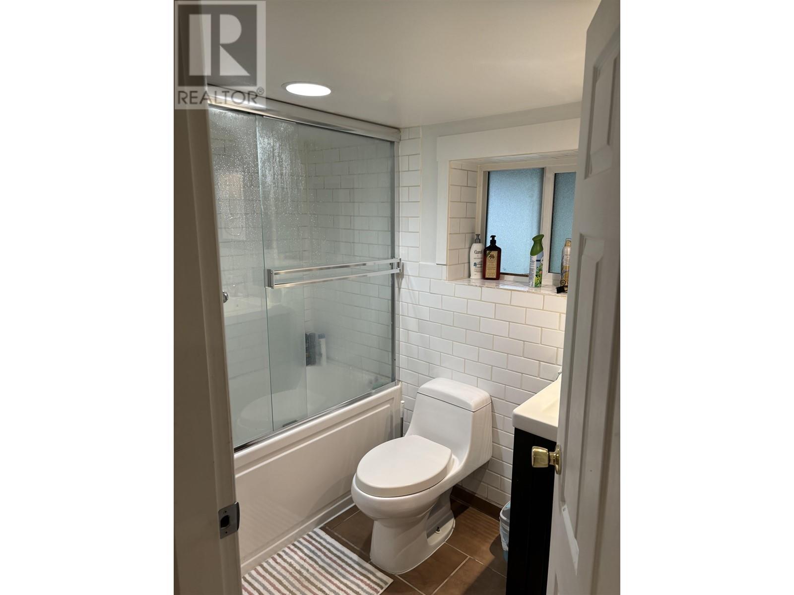 7986 15th Avenue, Burnaby, British Columbia  V3N 1X1 - Photo 24 - R2957748