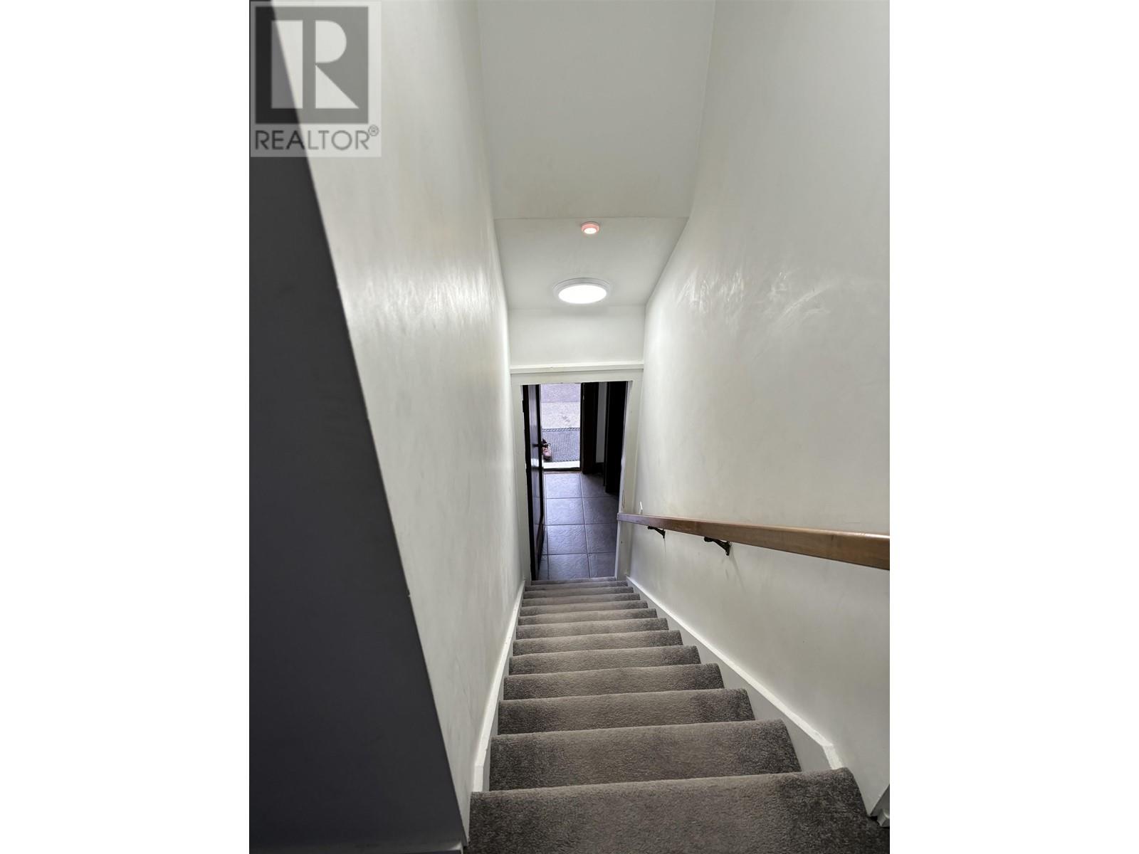 7986 15th Avenue, Burnaby, British Columbia  V3N 1X1 - Photo 12 - R2957748