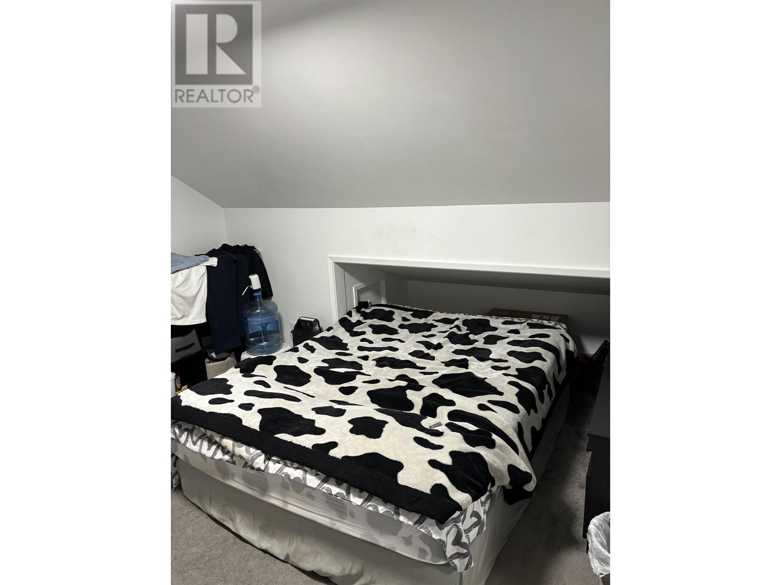7986 15th Avenue, Burnaby, British Columbia  V3N 1X1 - Photo 13 - R2957748