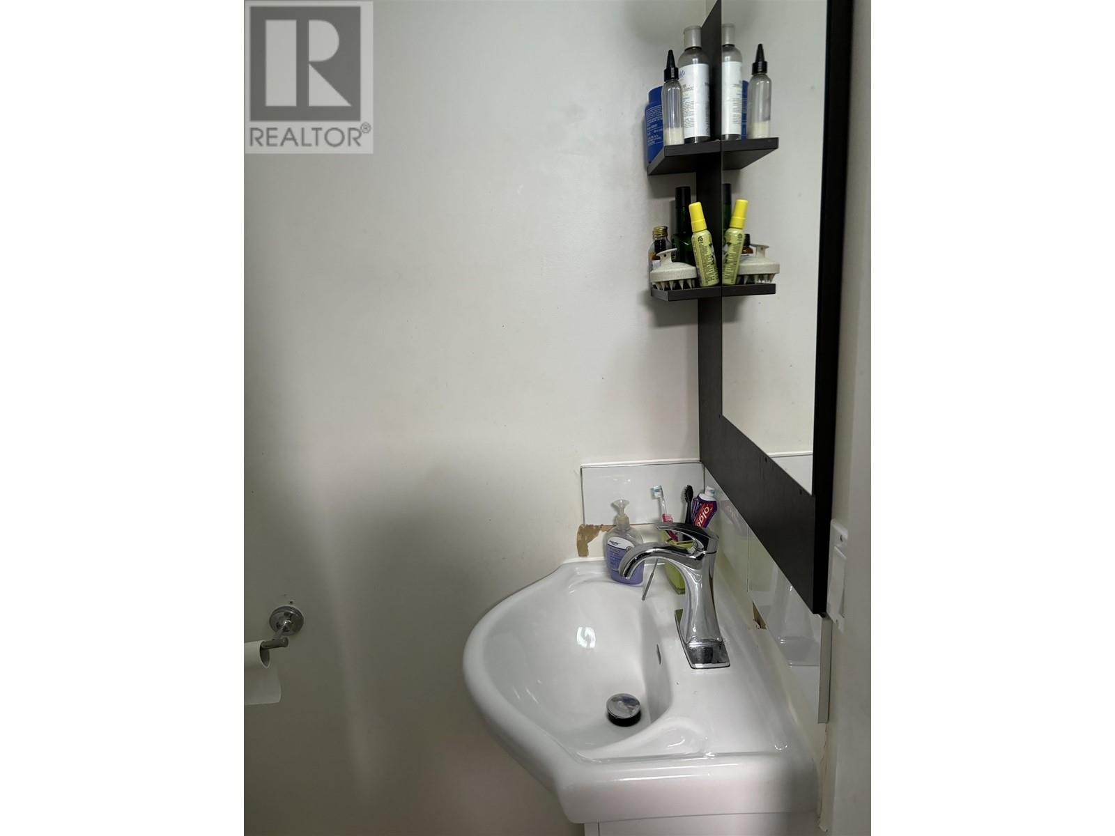 7986 15th Avenue, Burnaby, British Columbia  V3N 1X1 - Photo 17 - R2957748