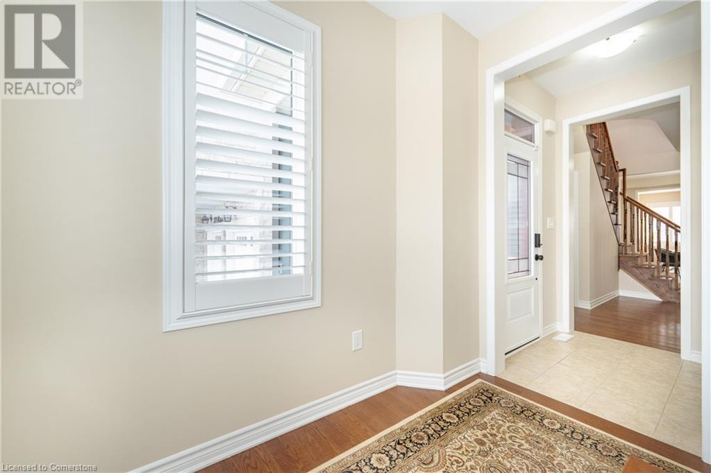 254 Hinton Terrace, Milton, Ontario  L9E 1C8 - Photo 4 - 40688143