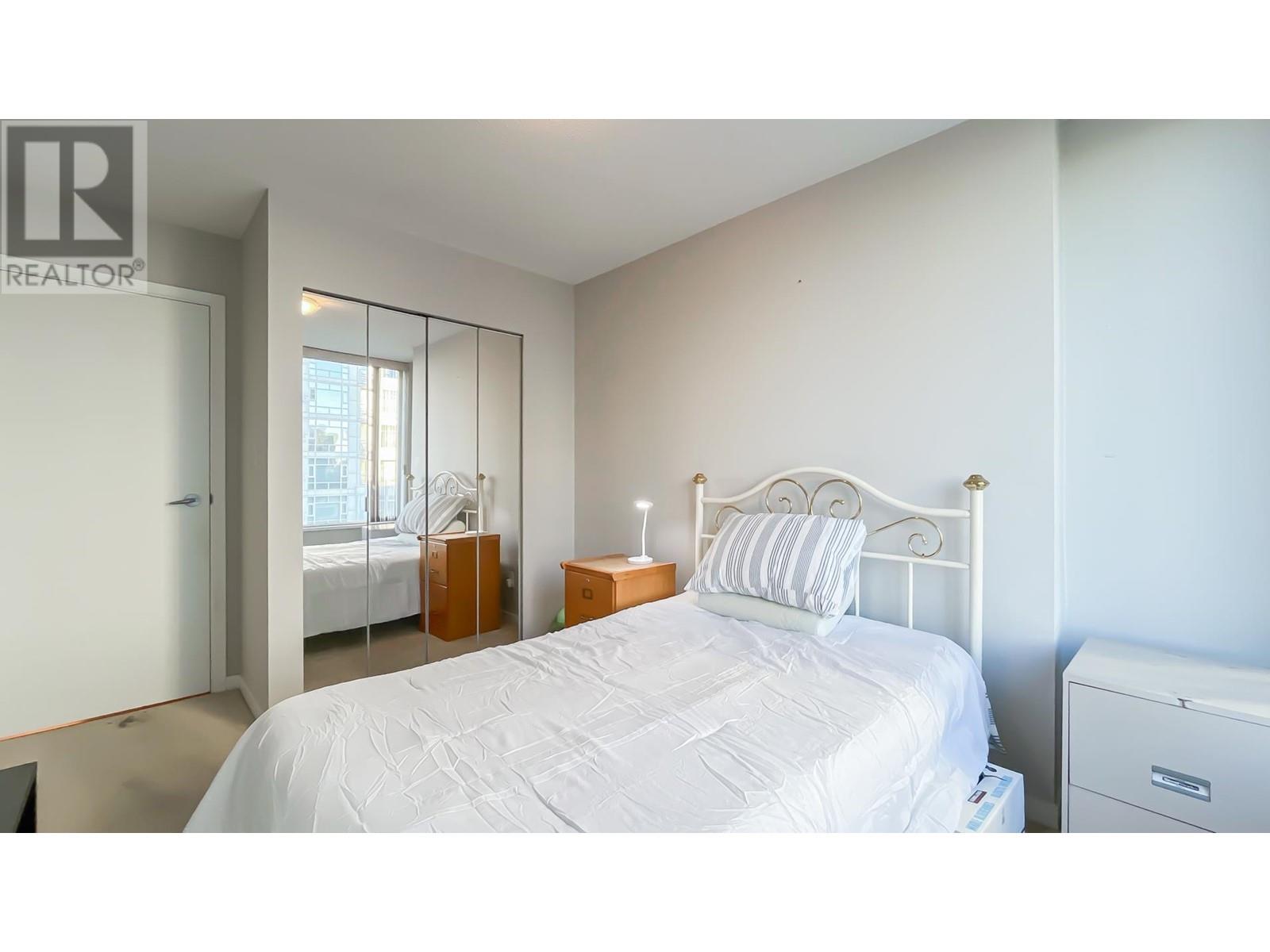 Listing Picture 12 of 18 : 603 1201 MARINASIDE CRESCENT, Vancouver / 溫哥華 - 魯藝地產 Yvonne Lu Group - MLS Medallion Club Member