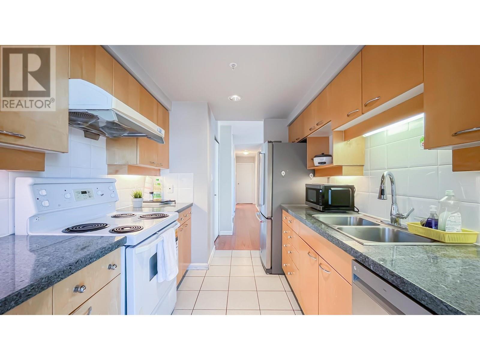 Listing Picture 5 of 18 : 603 1201 MARINASIDE CRESCENT, Vancouver / 溫哥華 - 魯藝地產 Yvonne Lu Group - MLS Medallion Club Member