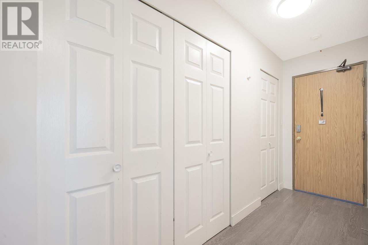 Listing Picture 6 of 23 : 206 6105 KINGSWAY, Burnaby / 本拿比 - 魯藝地產 Yvonne Lu Group - MLS Medallion Club Member